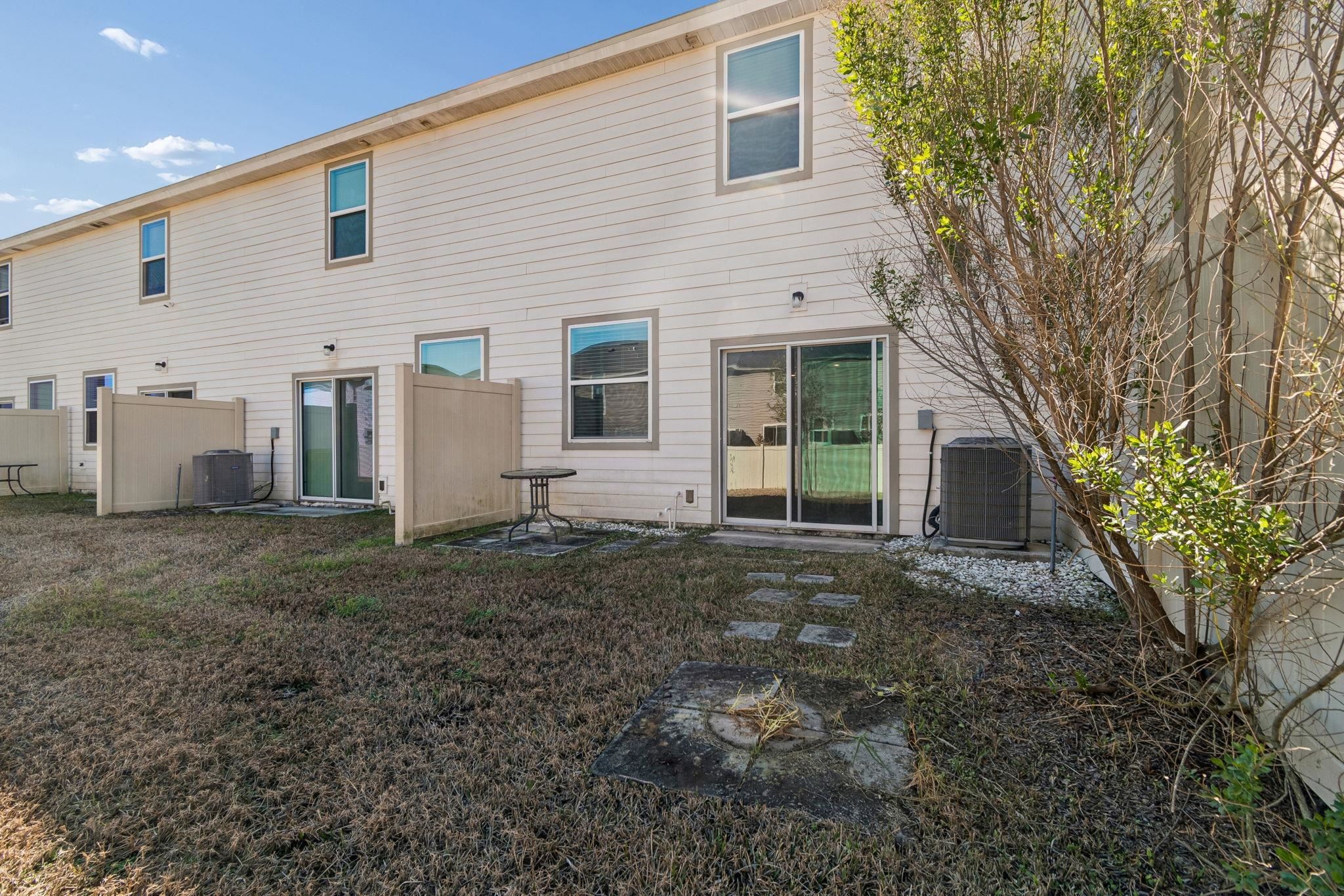 Image 35 of 41 For 156 Great Star Court