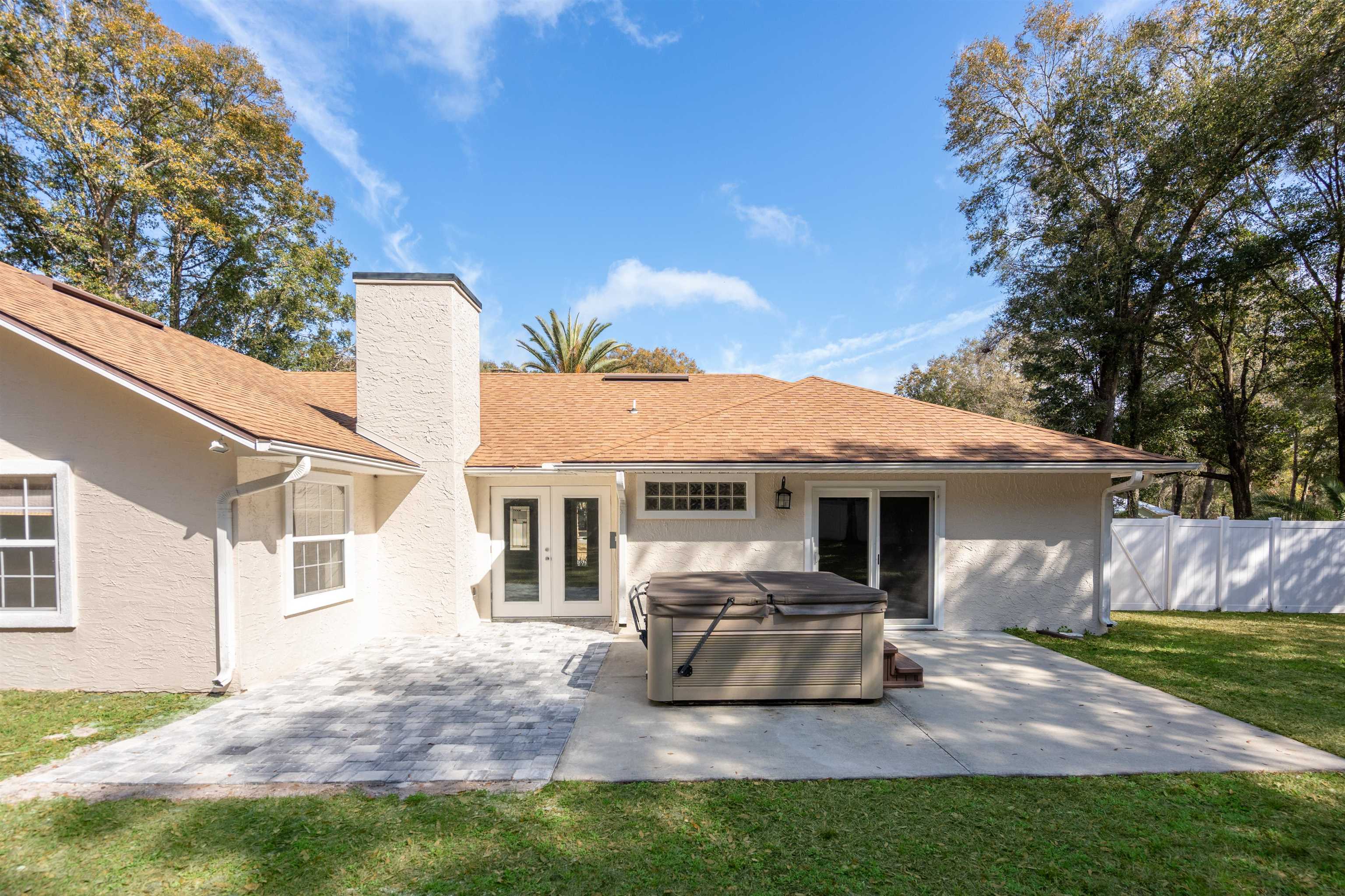 Image 7 of 31 For 3508 Kings Rd S