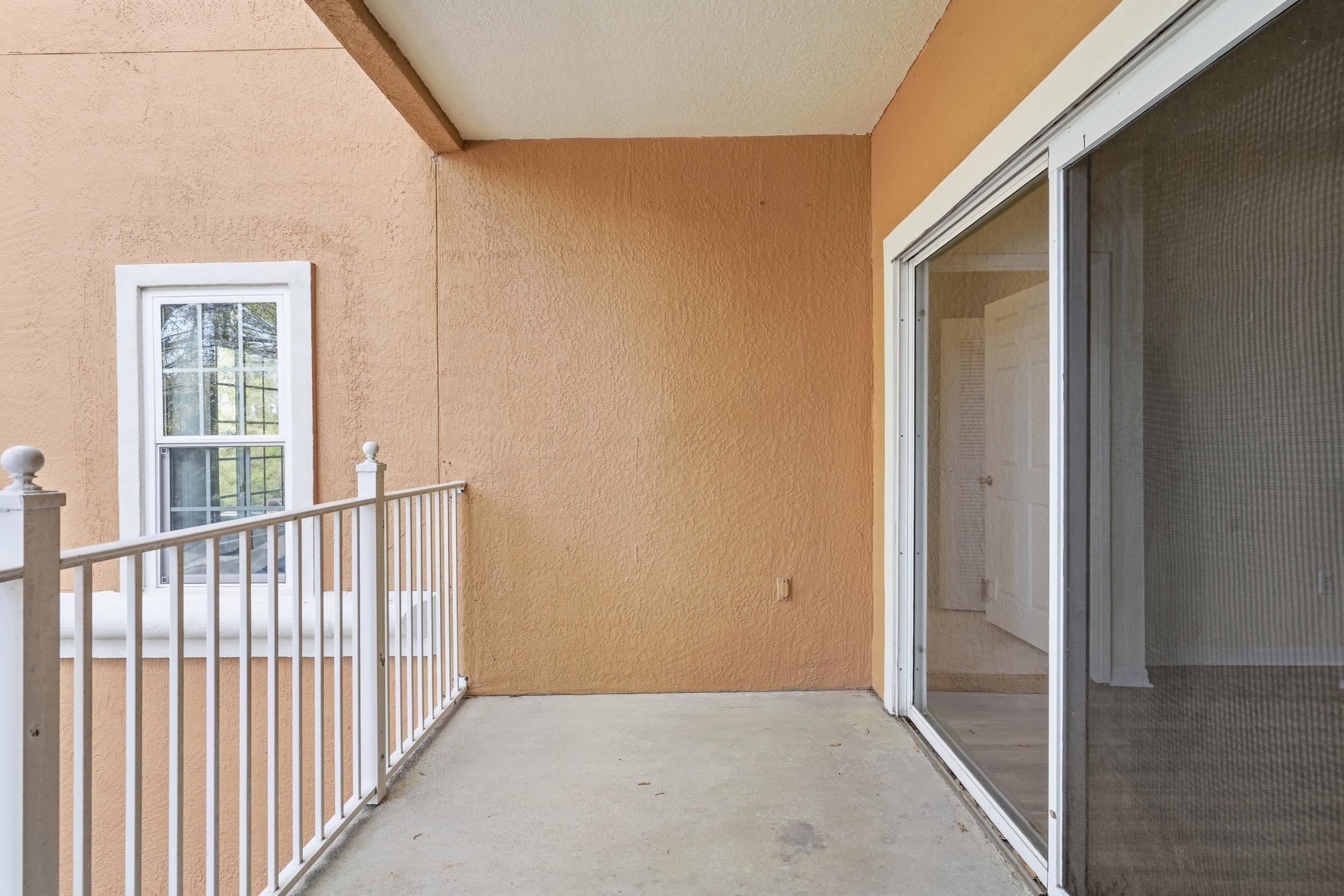 Image 20 of 50 For 520 Florida Club Blvd.  203