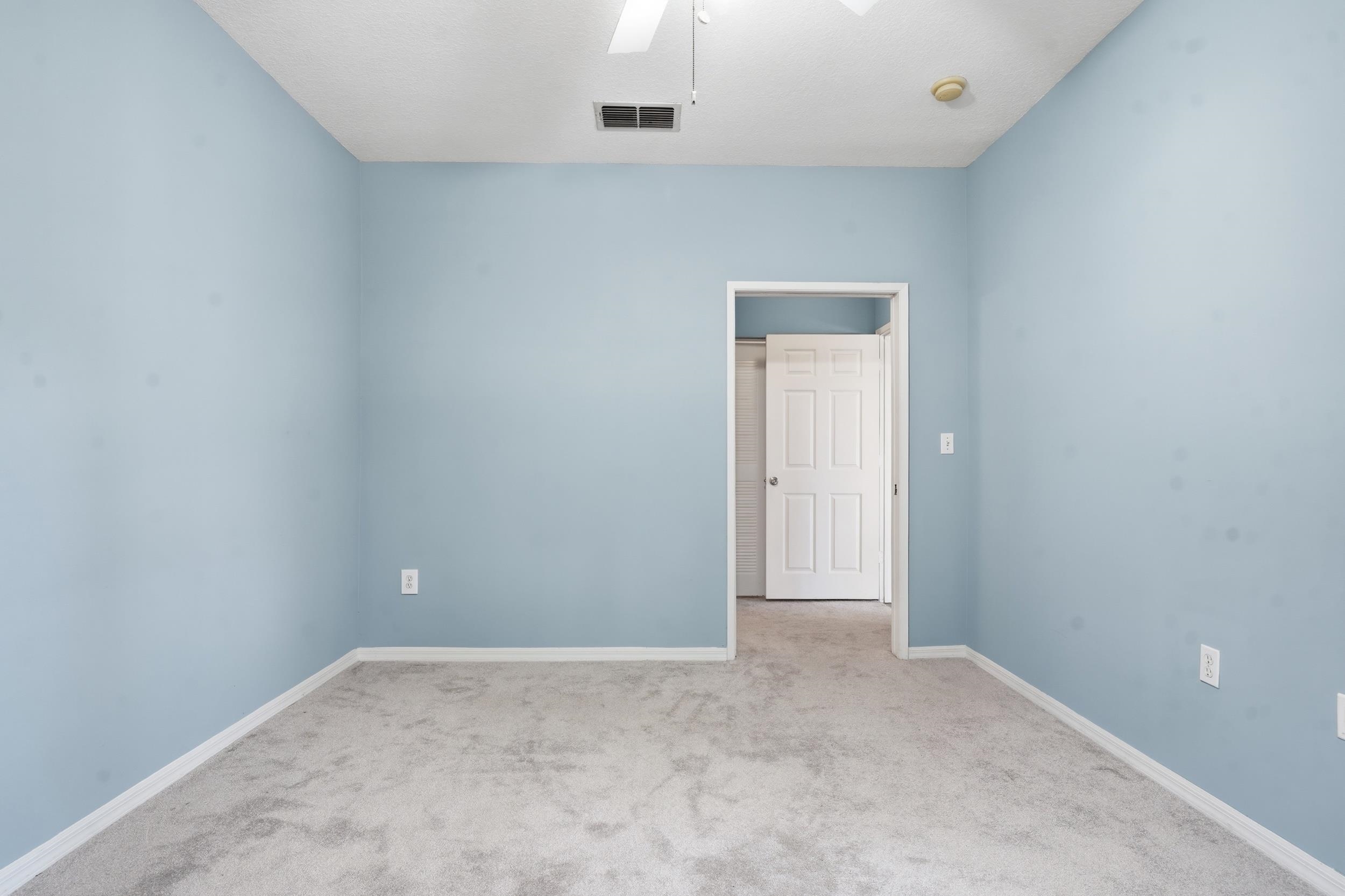 Image 25 of 50 For 520 Florida Club Blvd.  203