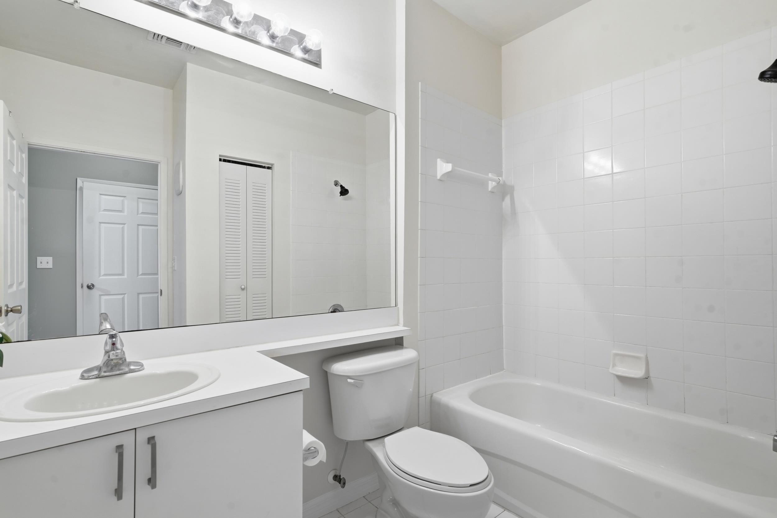 Image 32 of 50 For 520 Florida Club Blvd.  203