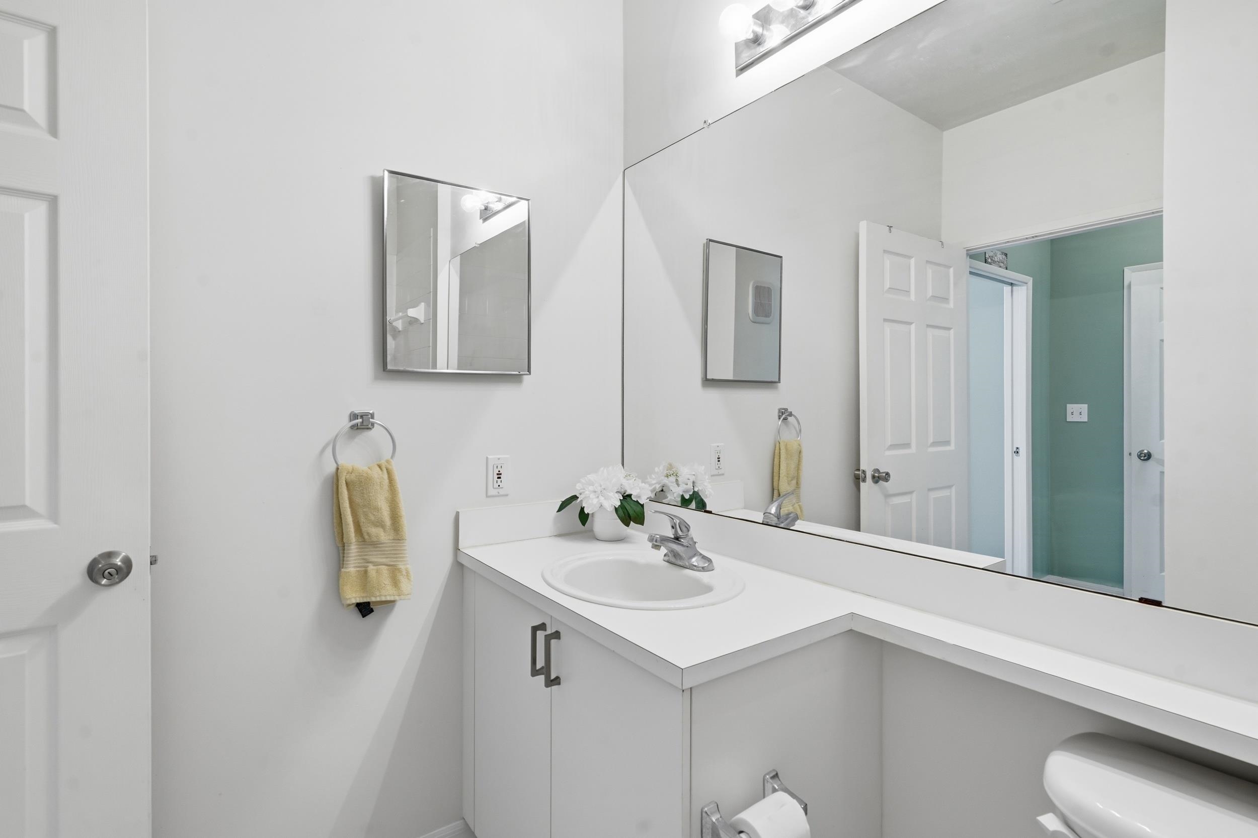 Image 33 of 50 For 520 Florida Club Blvd.  203