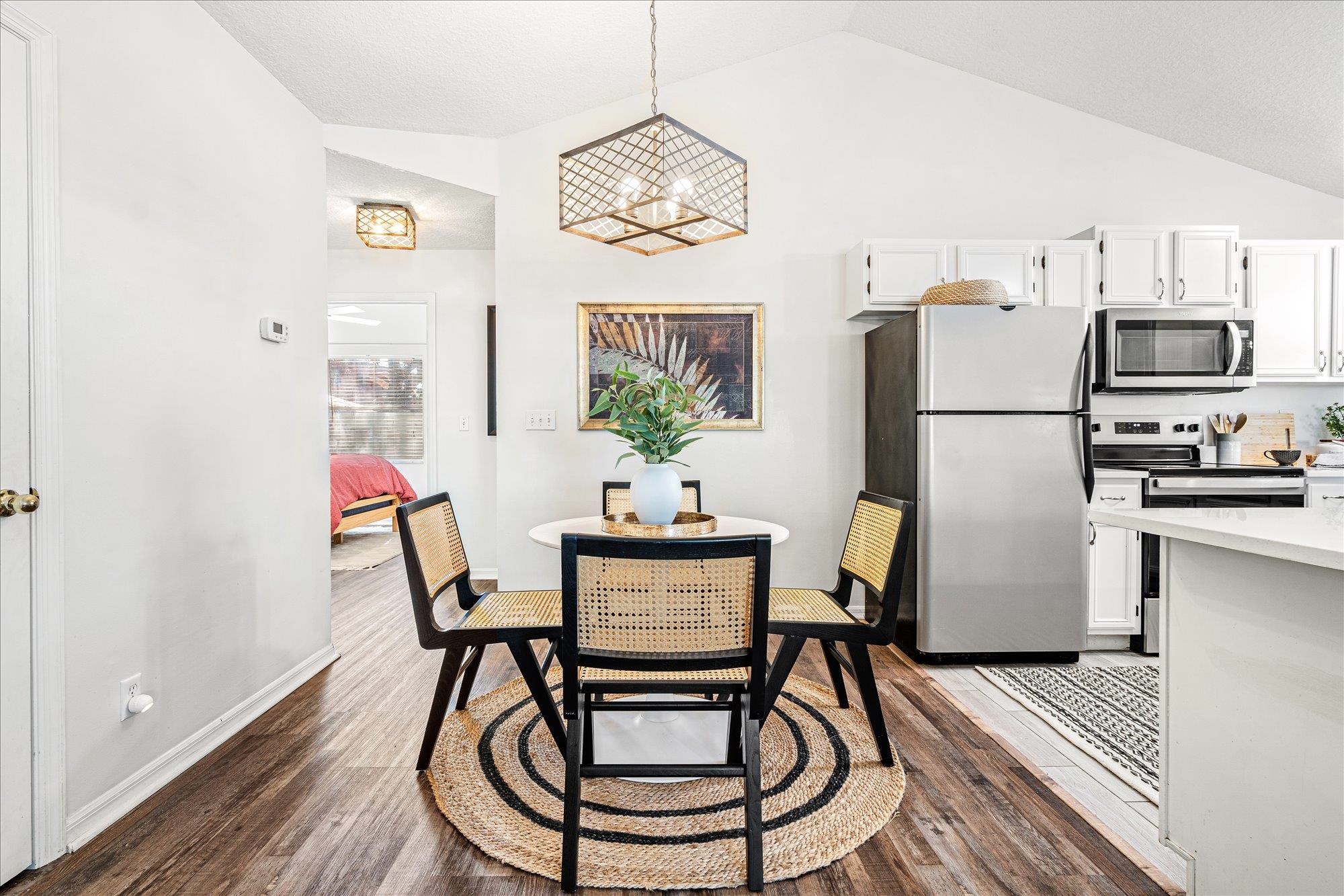 Image 12 of 42 For 209 C Street