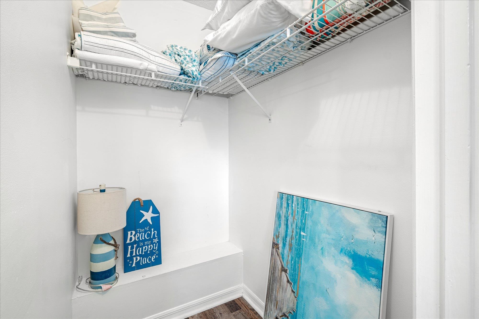 Image 16 of 42 For 209 C Street