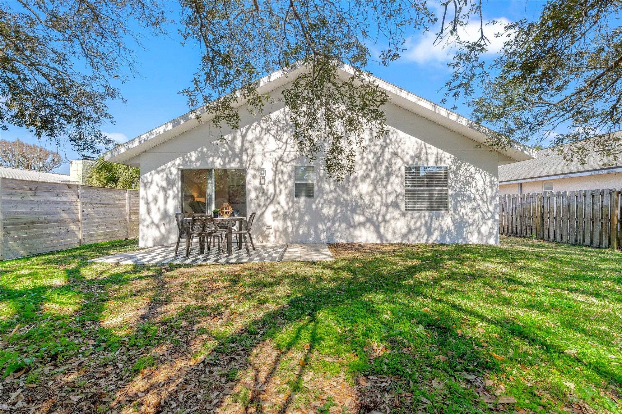 Image 31 of 42 For 209 C Street