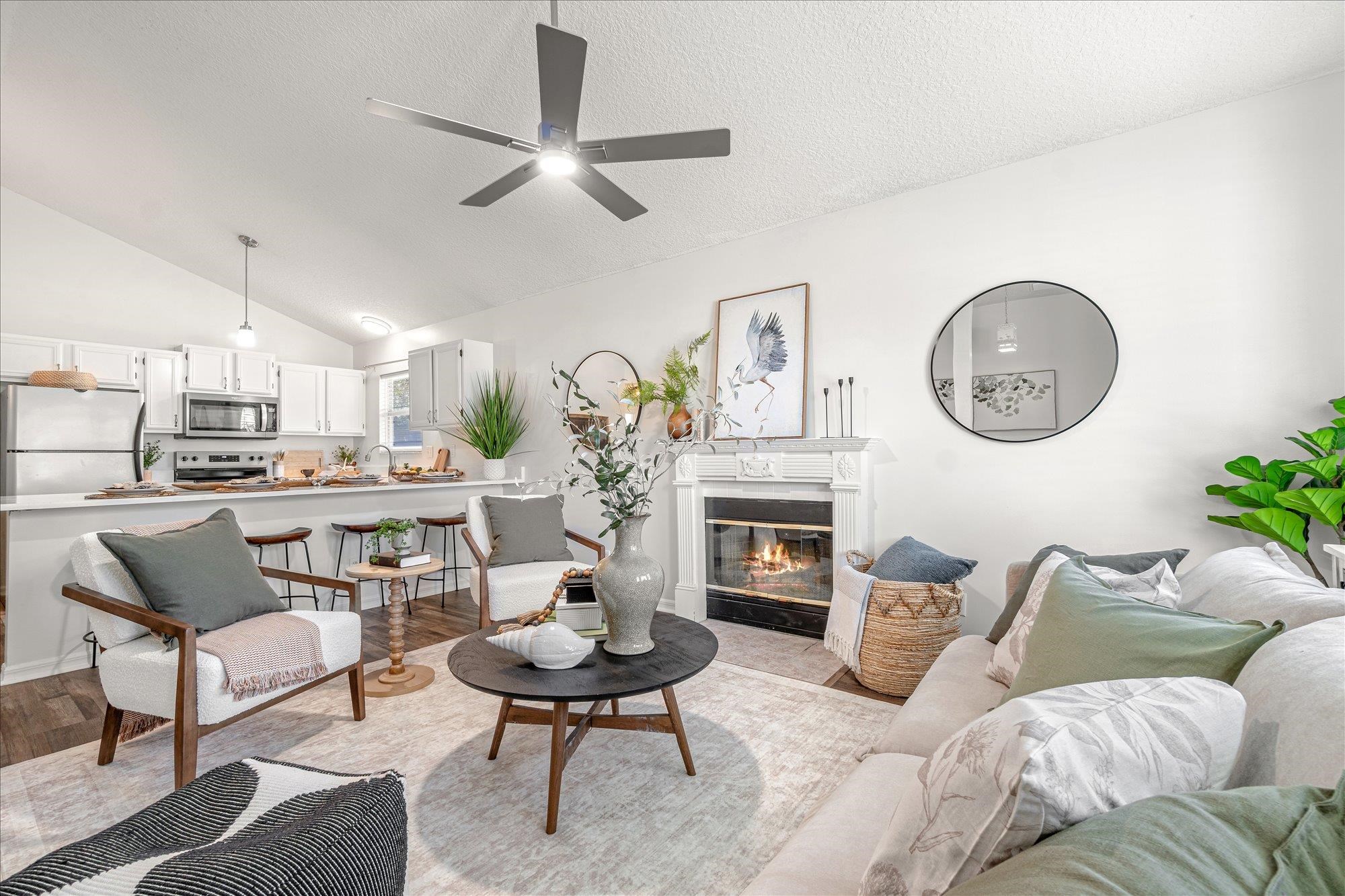 Image 7 of 42 For 209 C Street