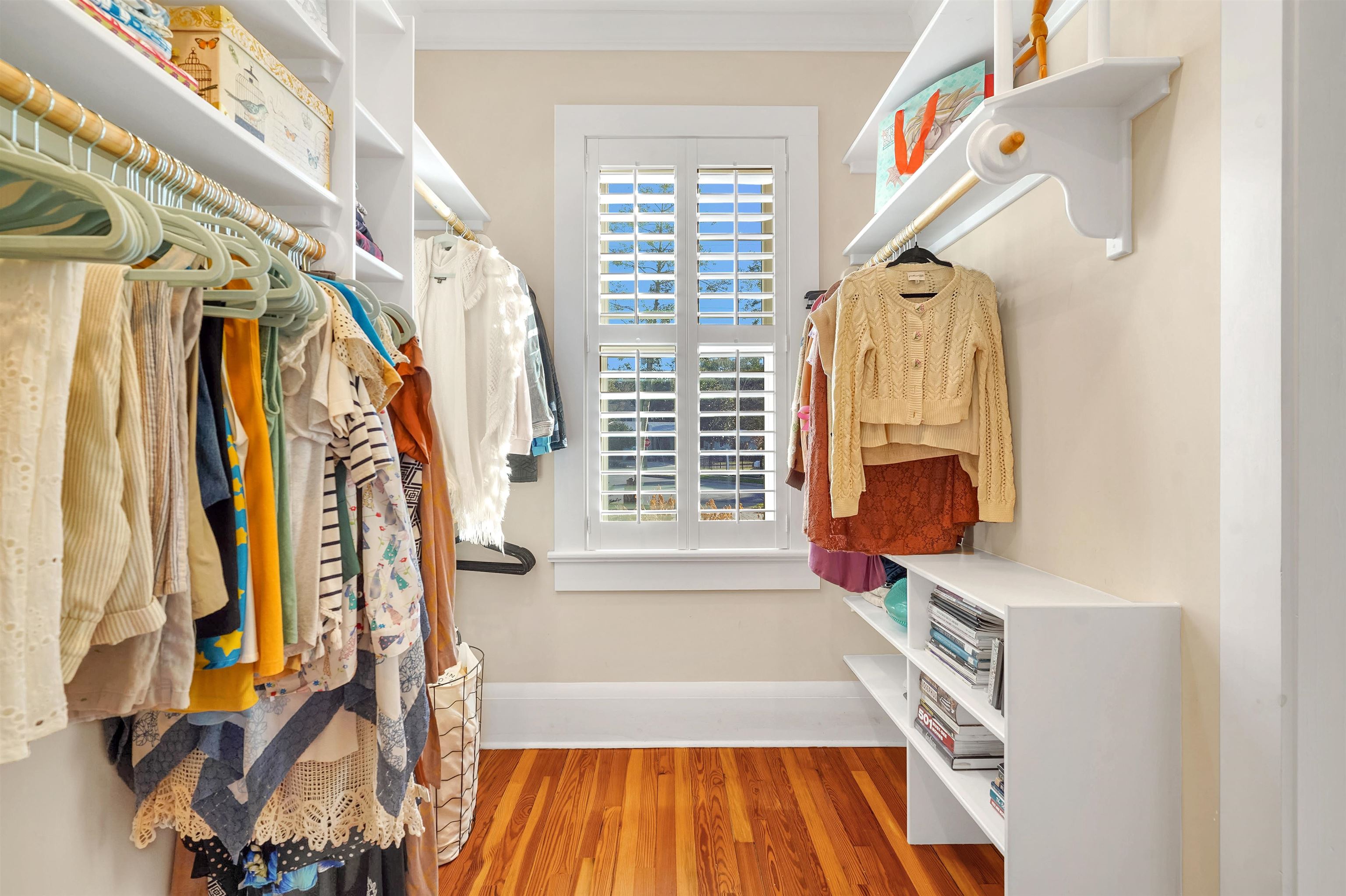 Image 26 of 69 For 28 Park Ave E