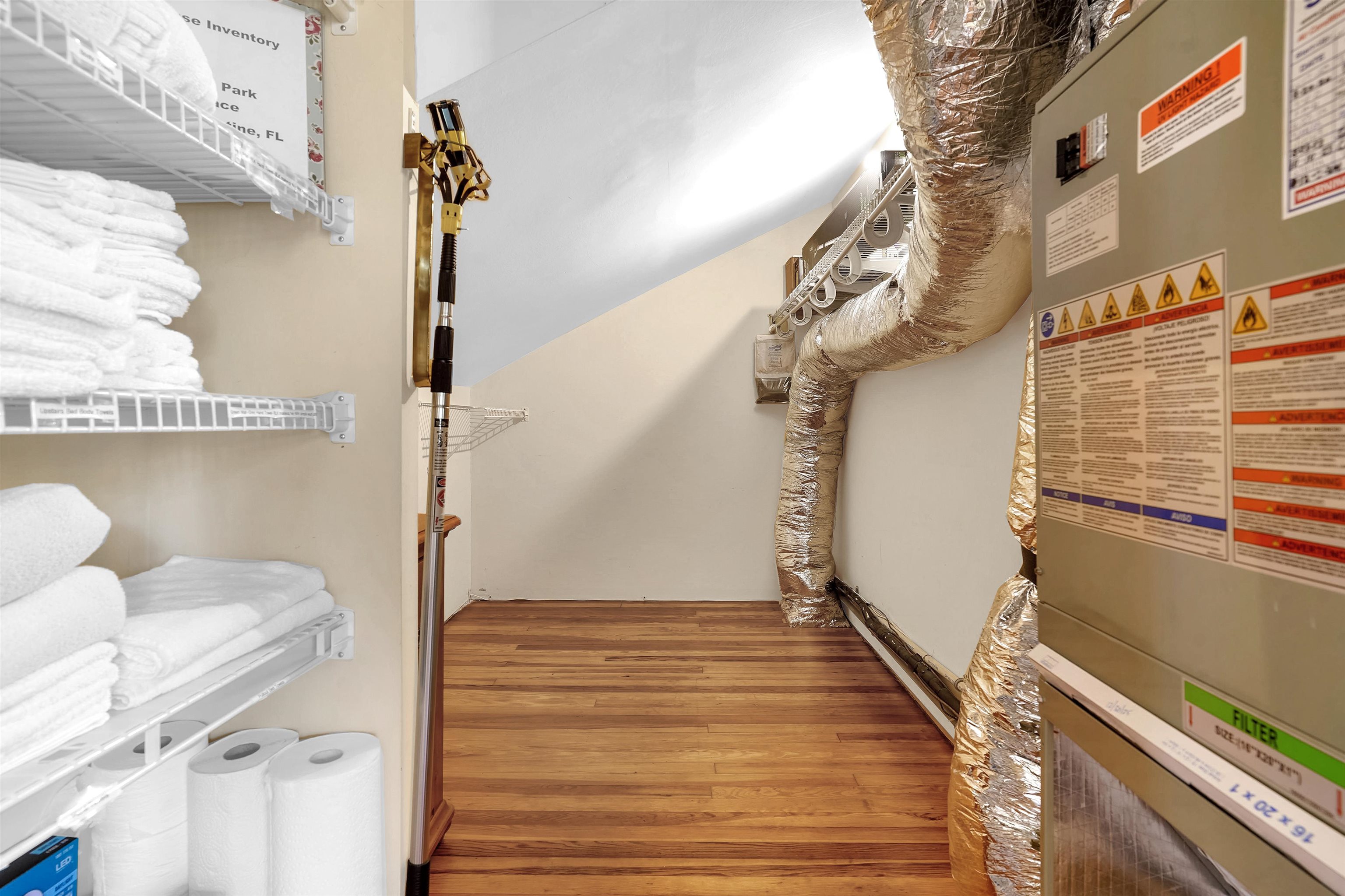 Image 35 of 69 For 28 Park Ave E