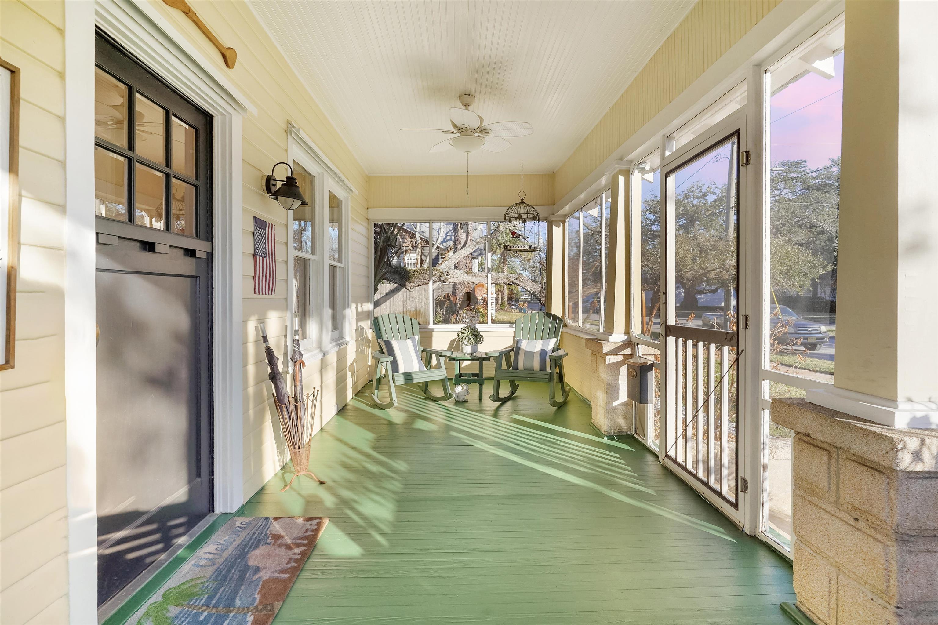 Image 42 of 69 For 28 Park Ave E