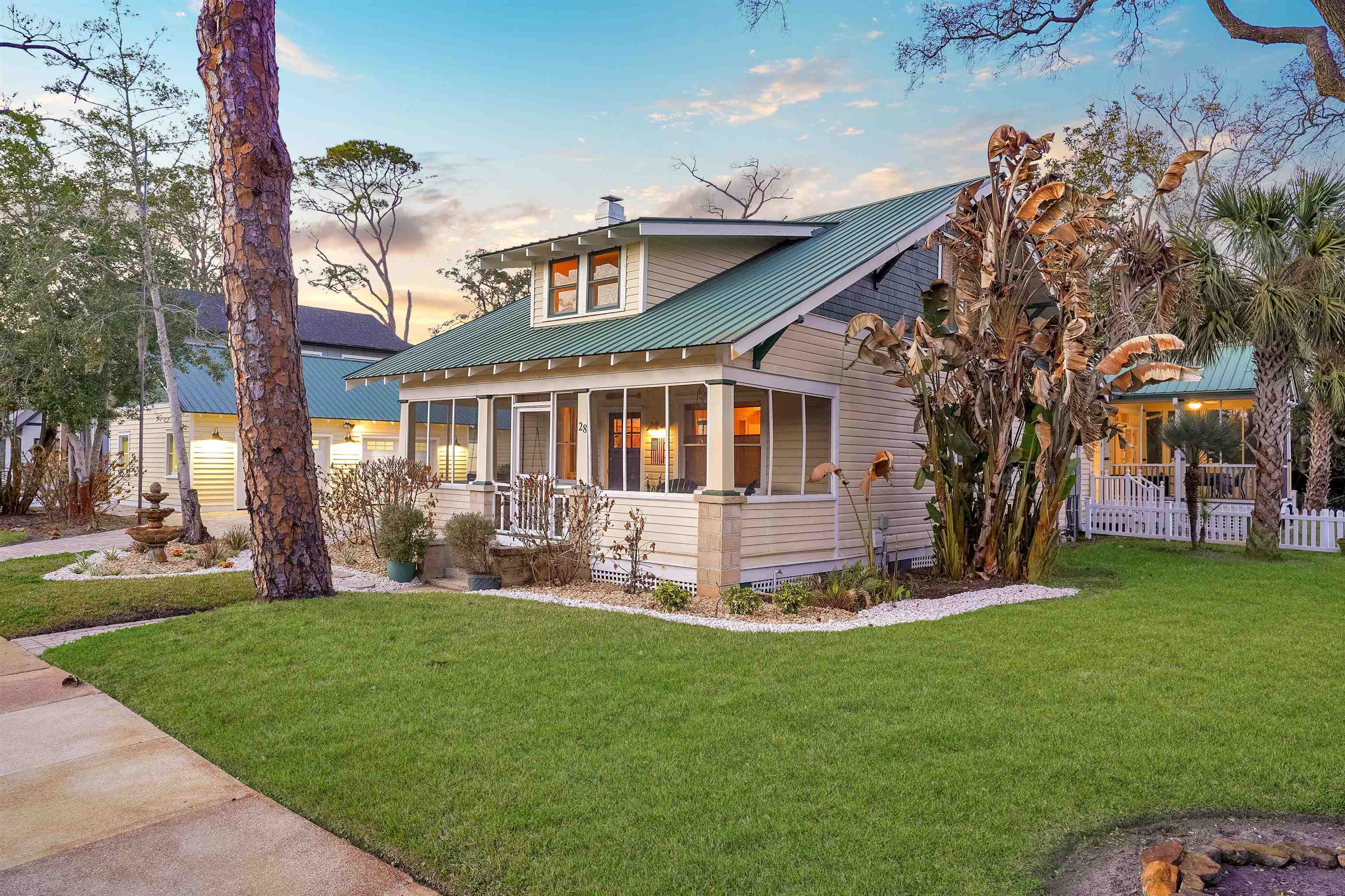 Image 59 of 69 For 28 Park Ave E