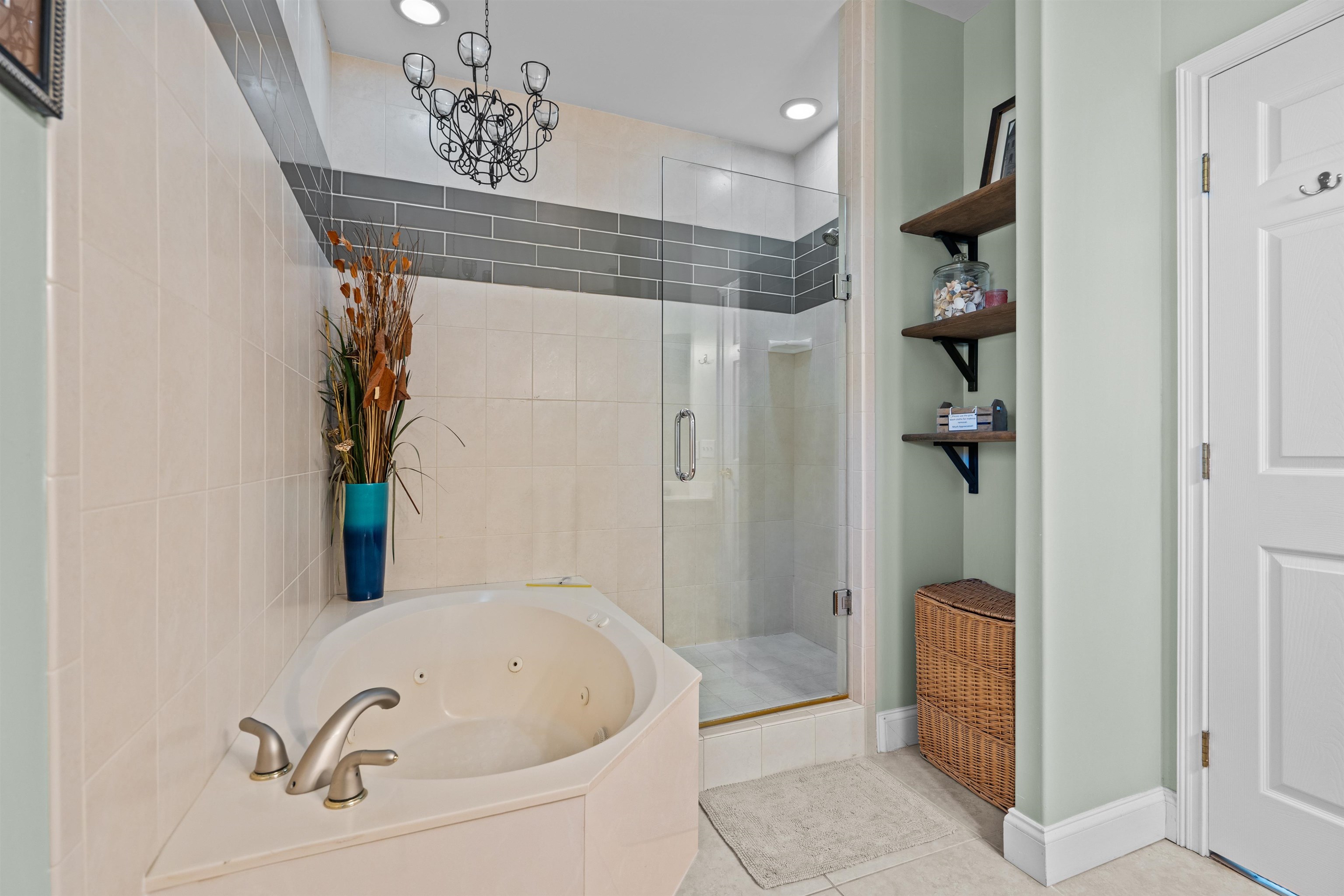 Image 23 of 52 For 670 A1a Beach Boulevard  C