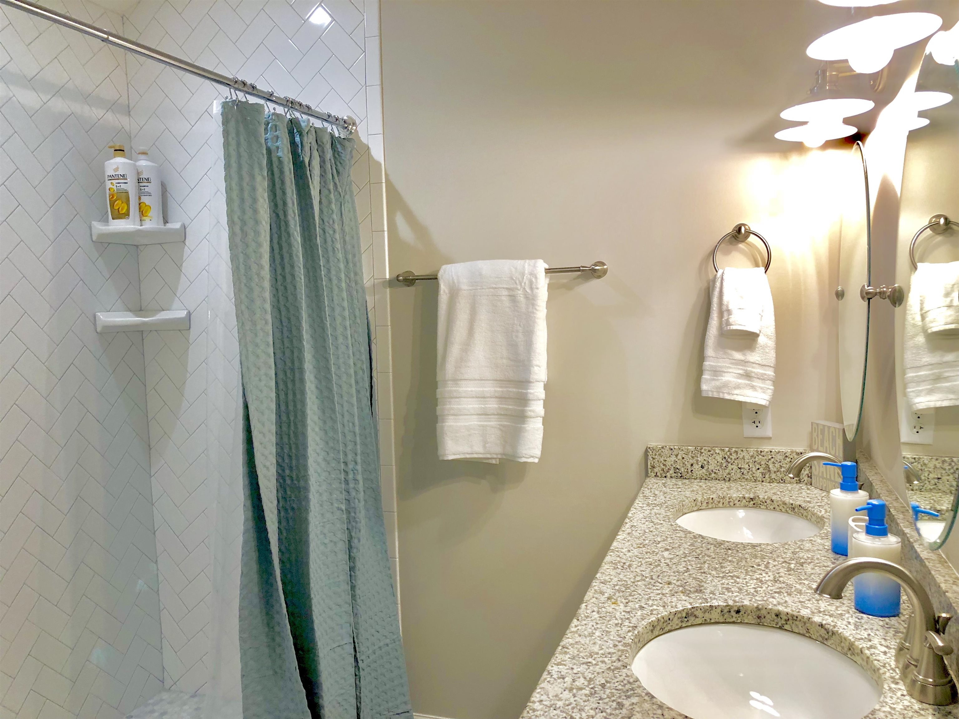 Image 15 of 22 For 3877 Laurel St