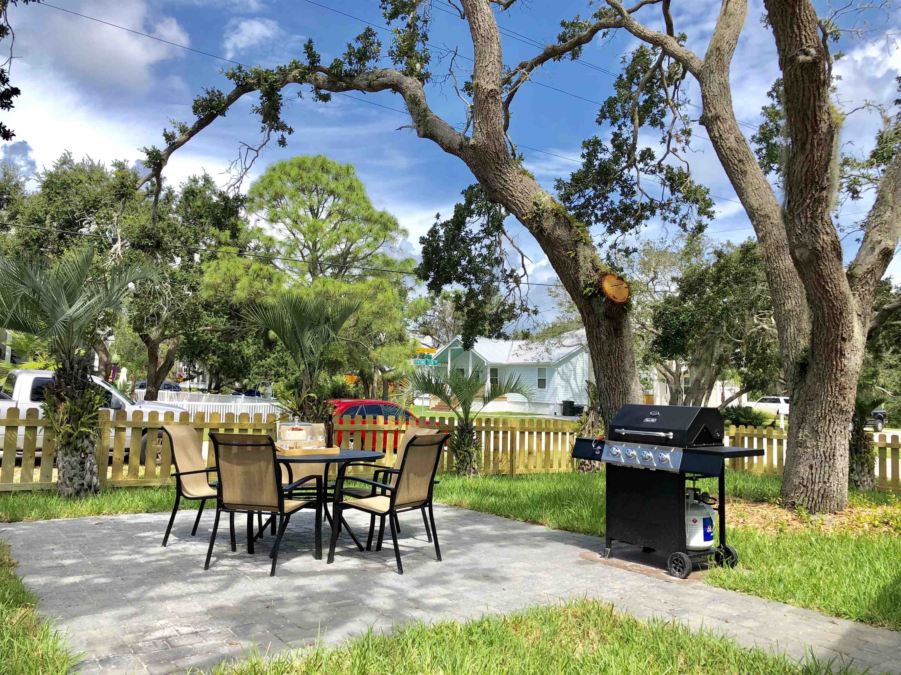 Image 19 of 22 For 3877 Laurel St