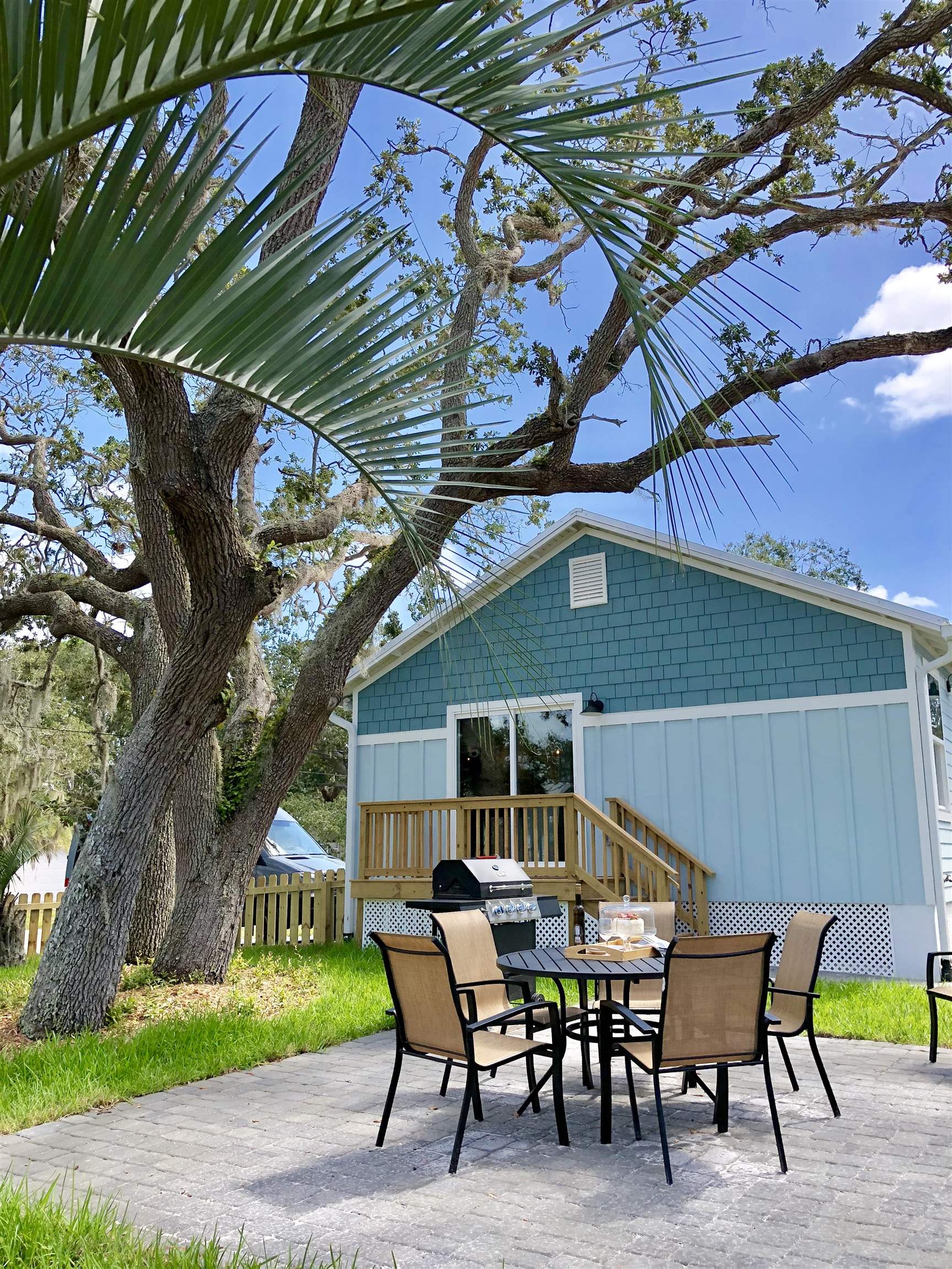 Image 20 of 22 For 3877 Laurel St