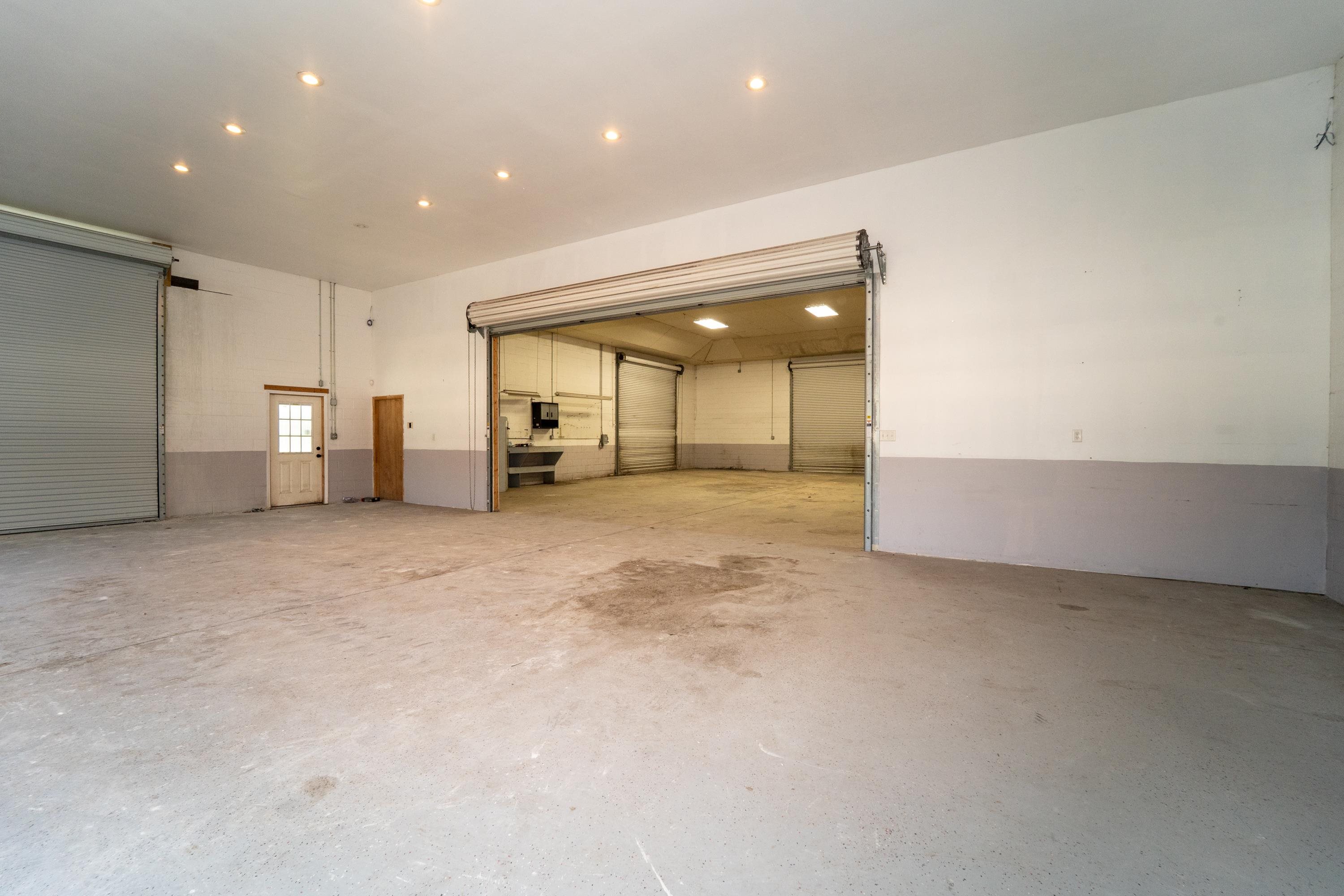 Image 18 of 28 For 5285 Big Oak Rd