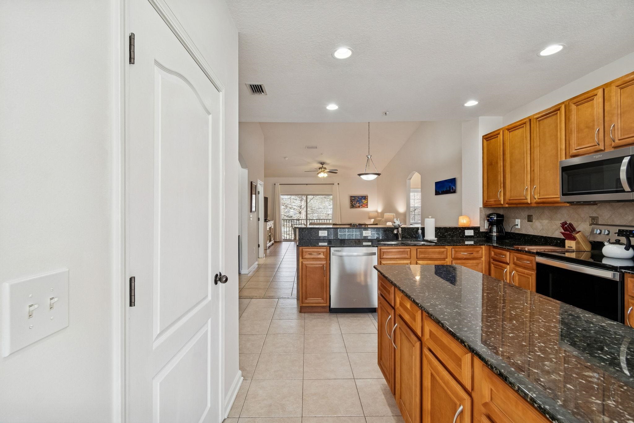 Image 22 of 78 For 175 Bayberry Cir  1005