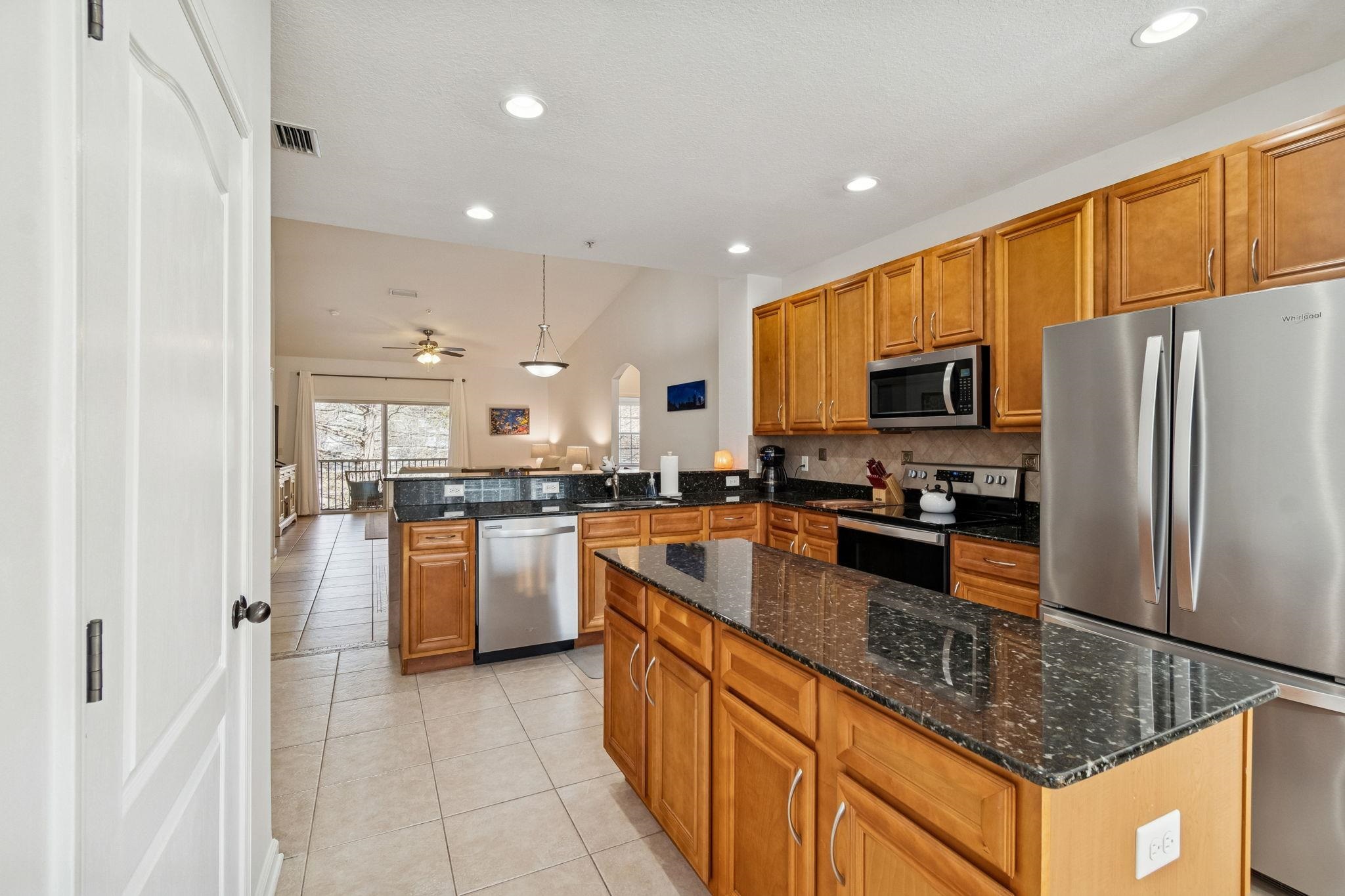 Image 23 of 78 For 175 Bayberry Cir  1005