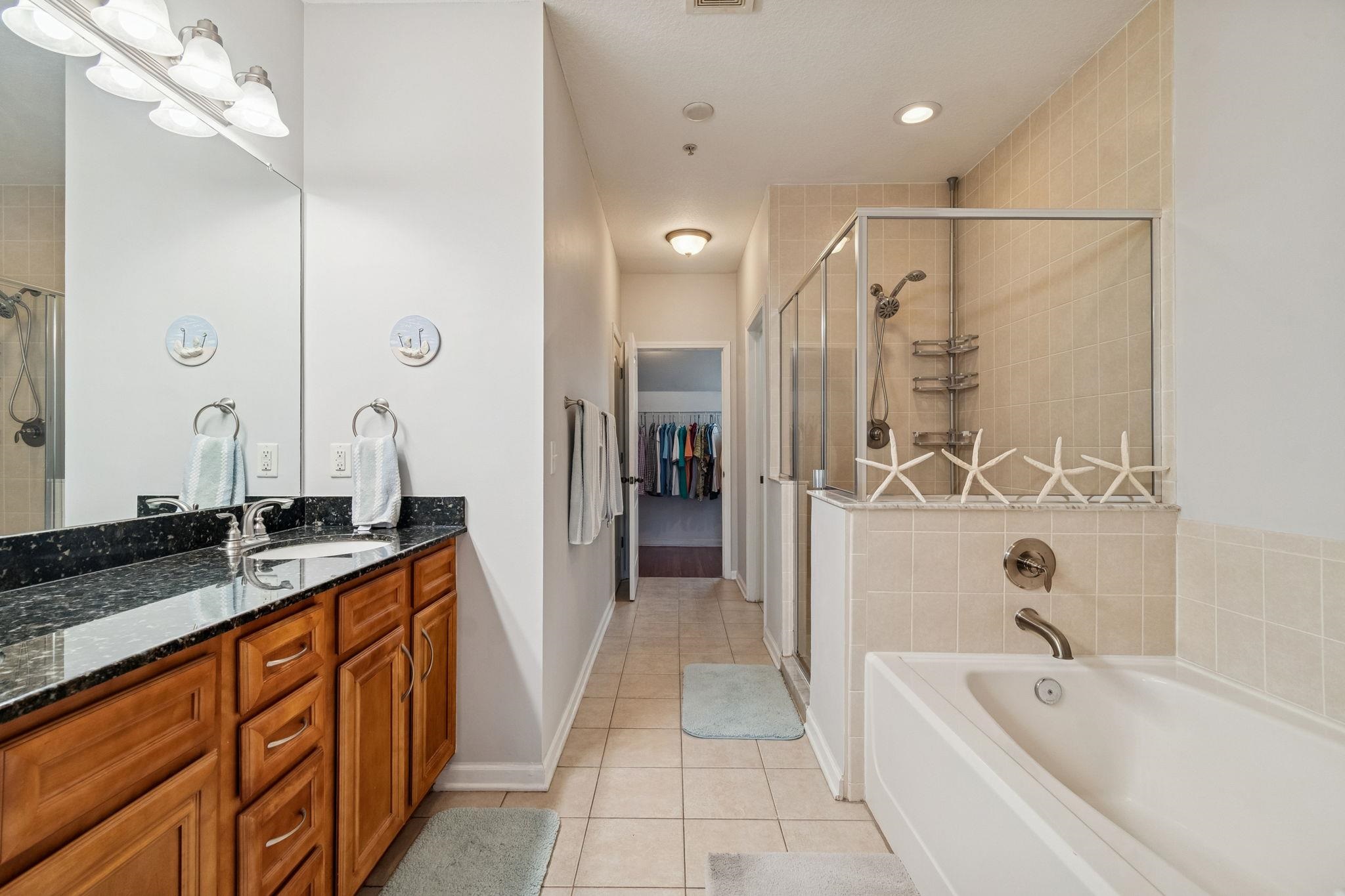 Image 38 of 78 For 175 Bayberry Cir  1005