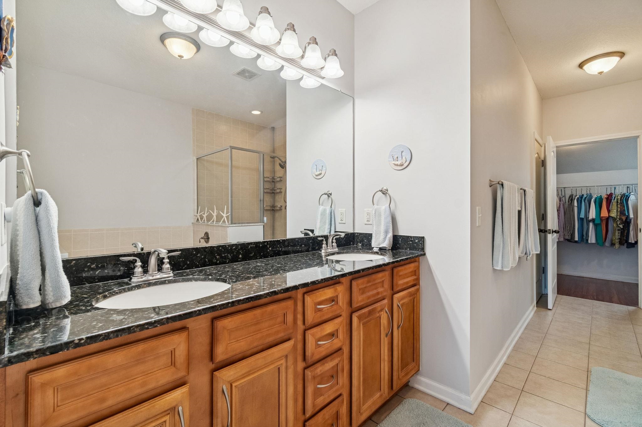 Image 39 of 78 For 175 Bayberry Cir  1005