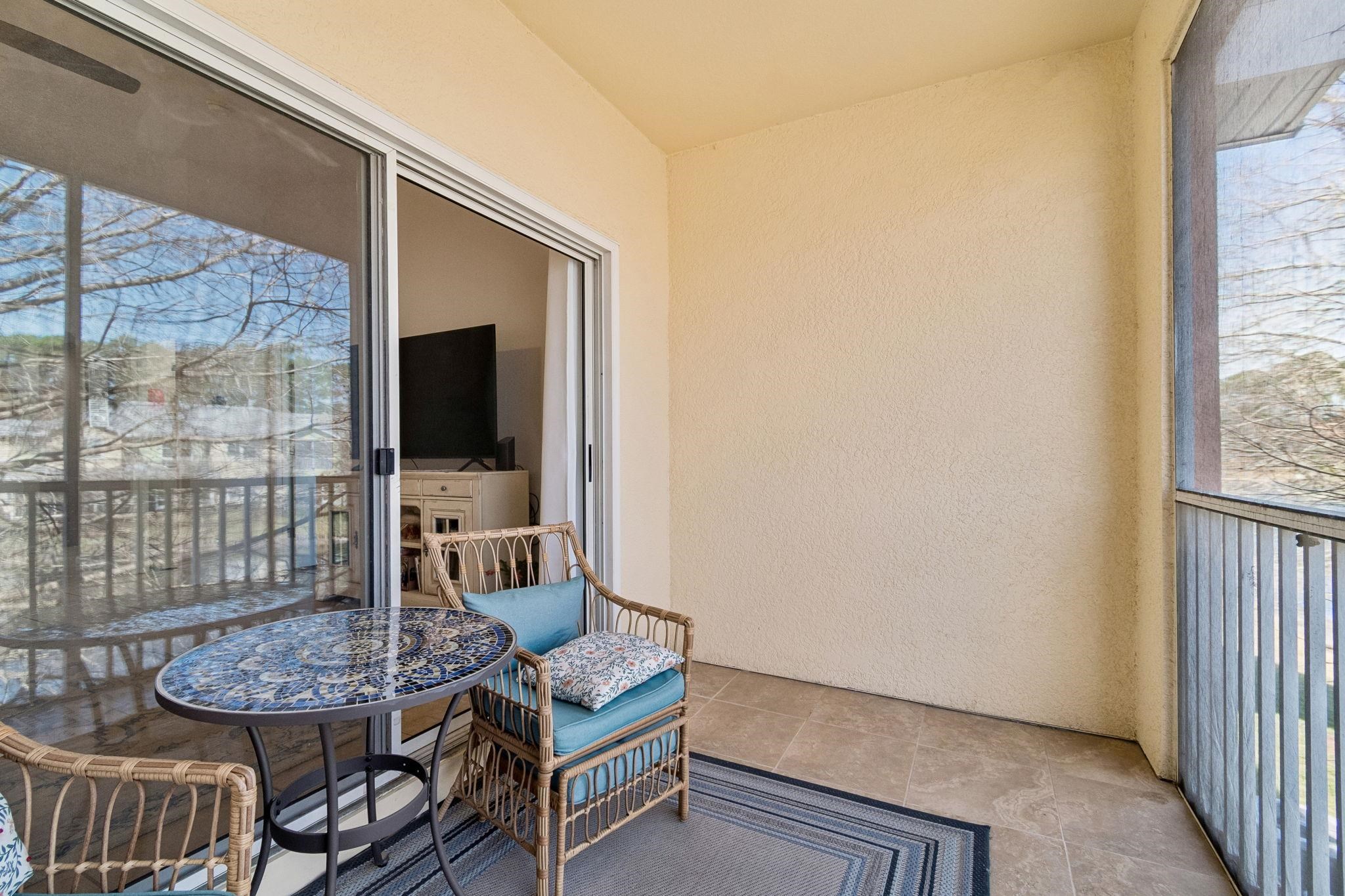 Image 50 of 78 For 175 Bayberry Cir  1005