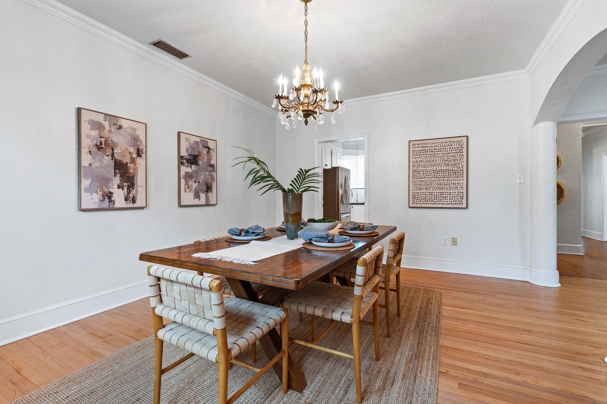 Image 17 of 38 For 25 May St  