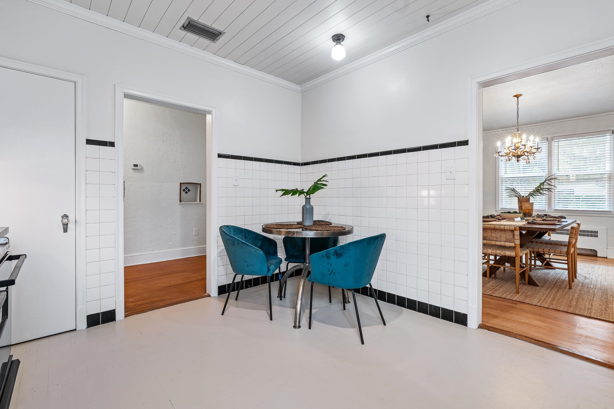 Image 18 of 38 For 25 May St  