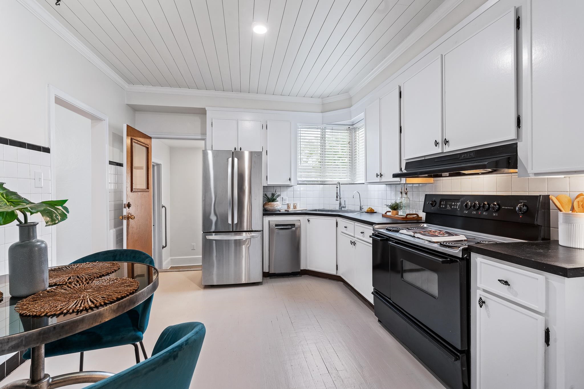 Image 19 of 38 For 25 May St  