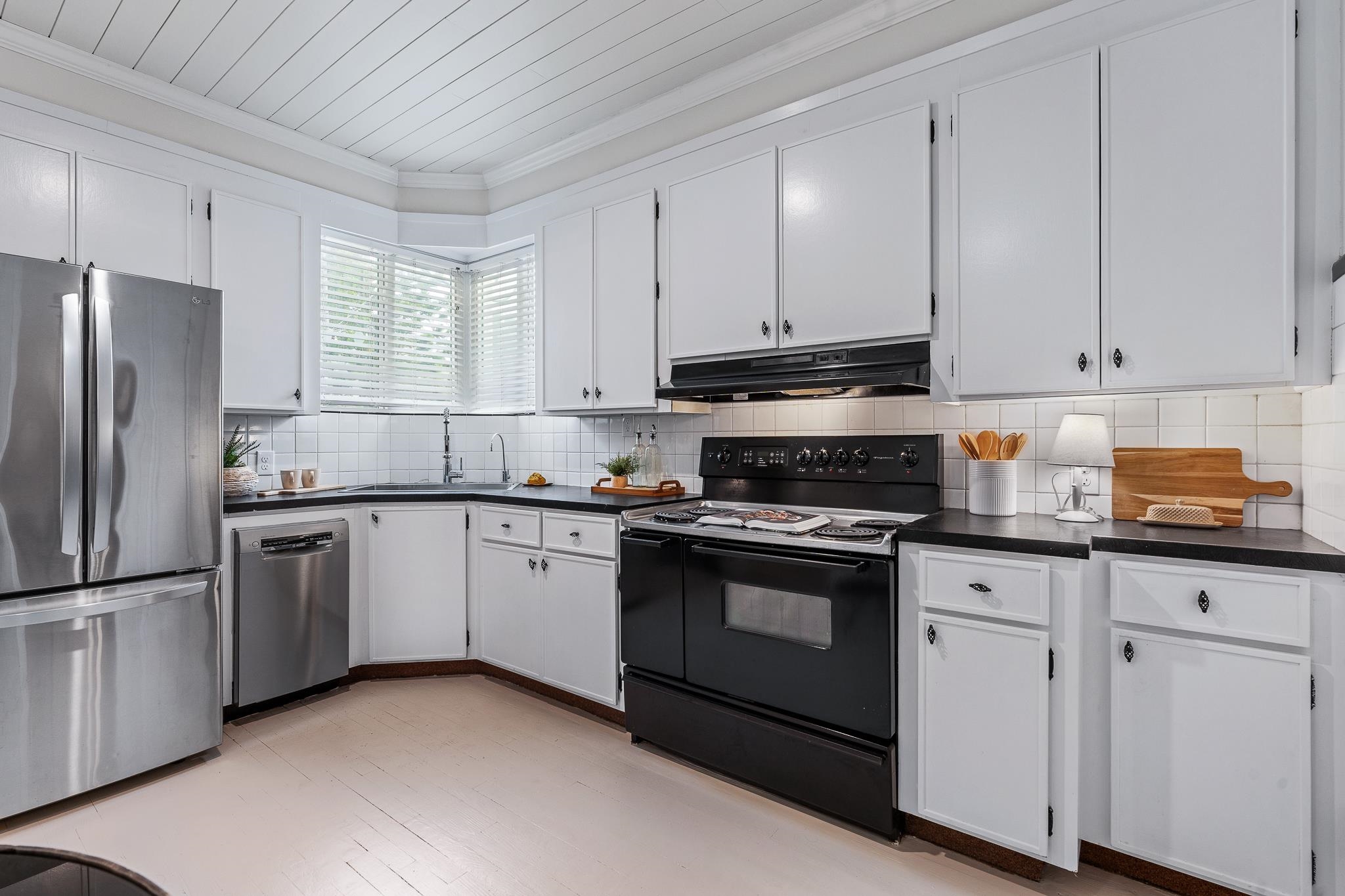 Image 20 of 38 For 25 May St  