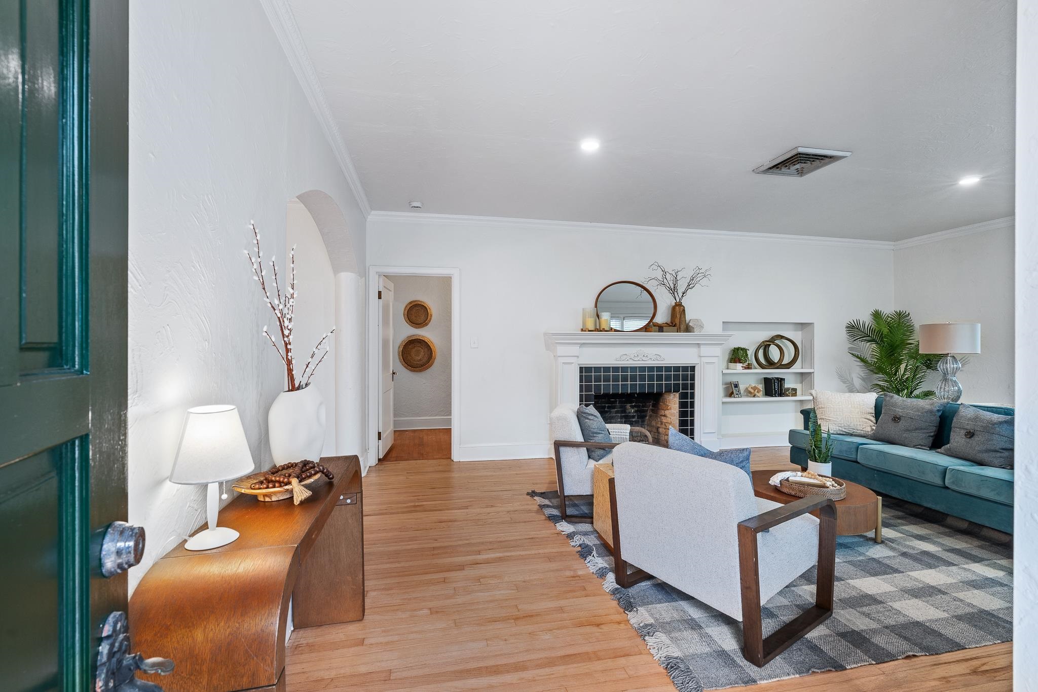 Image 5 of 38 For 25 May St  