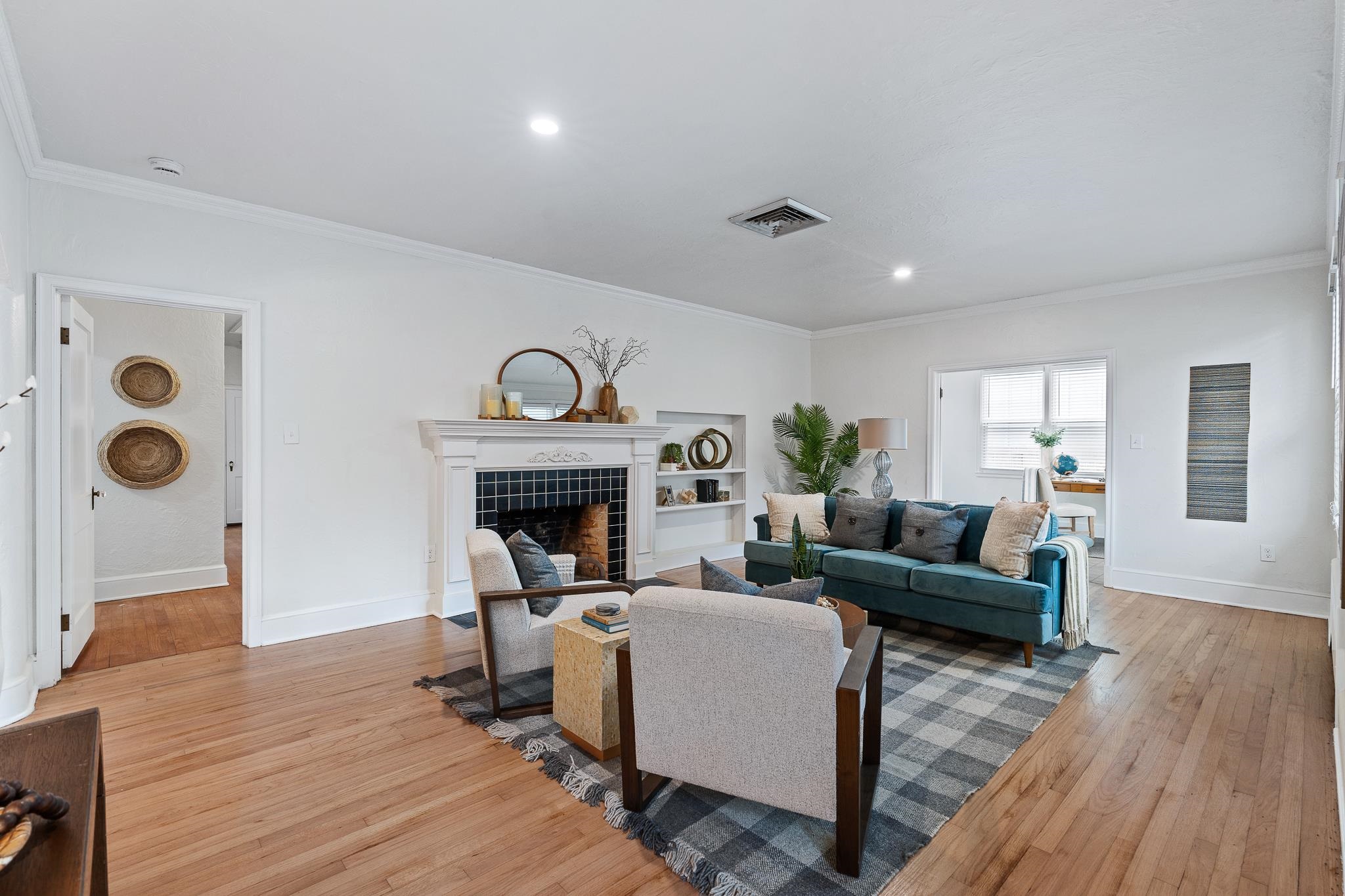 Image 8 of 38 For 25 May St  