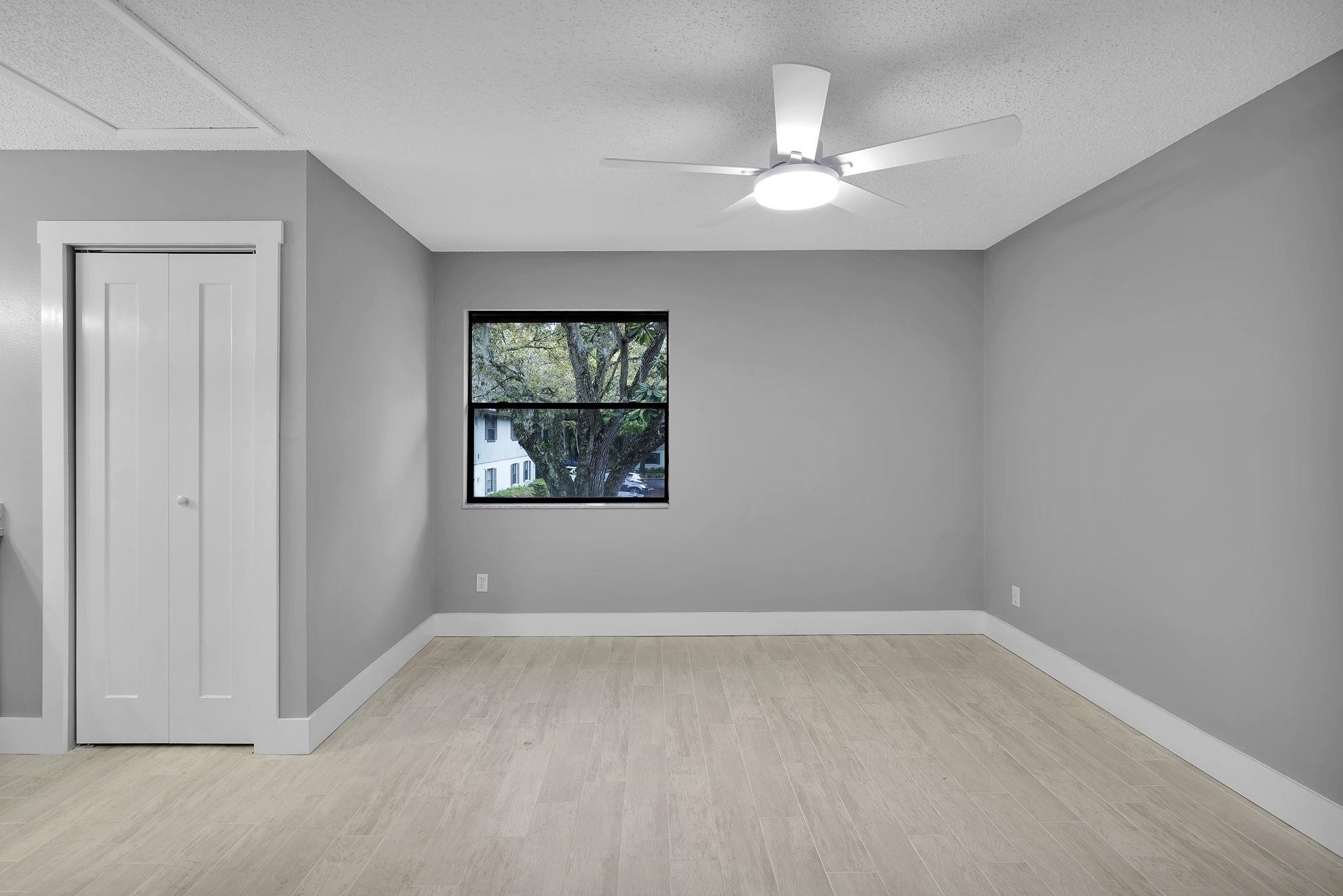 Image 12 of 23 For 30 Catalonia Ct