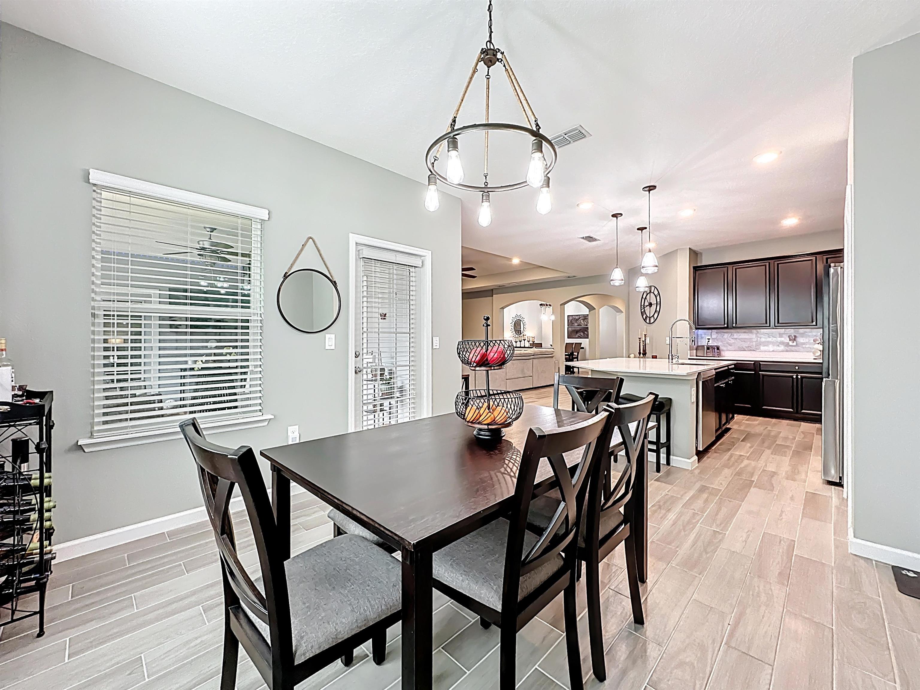 Image 18 of 47 For 39 Athens Dr