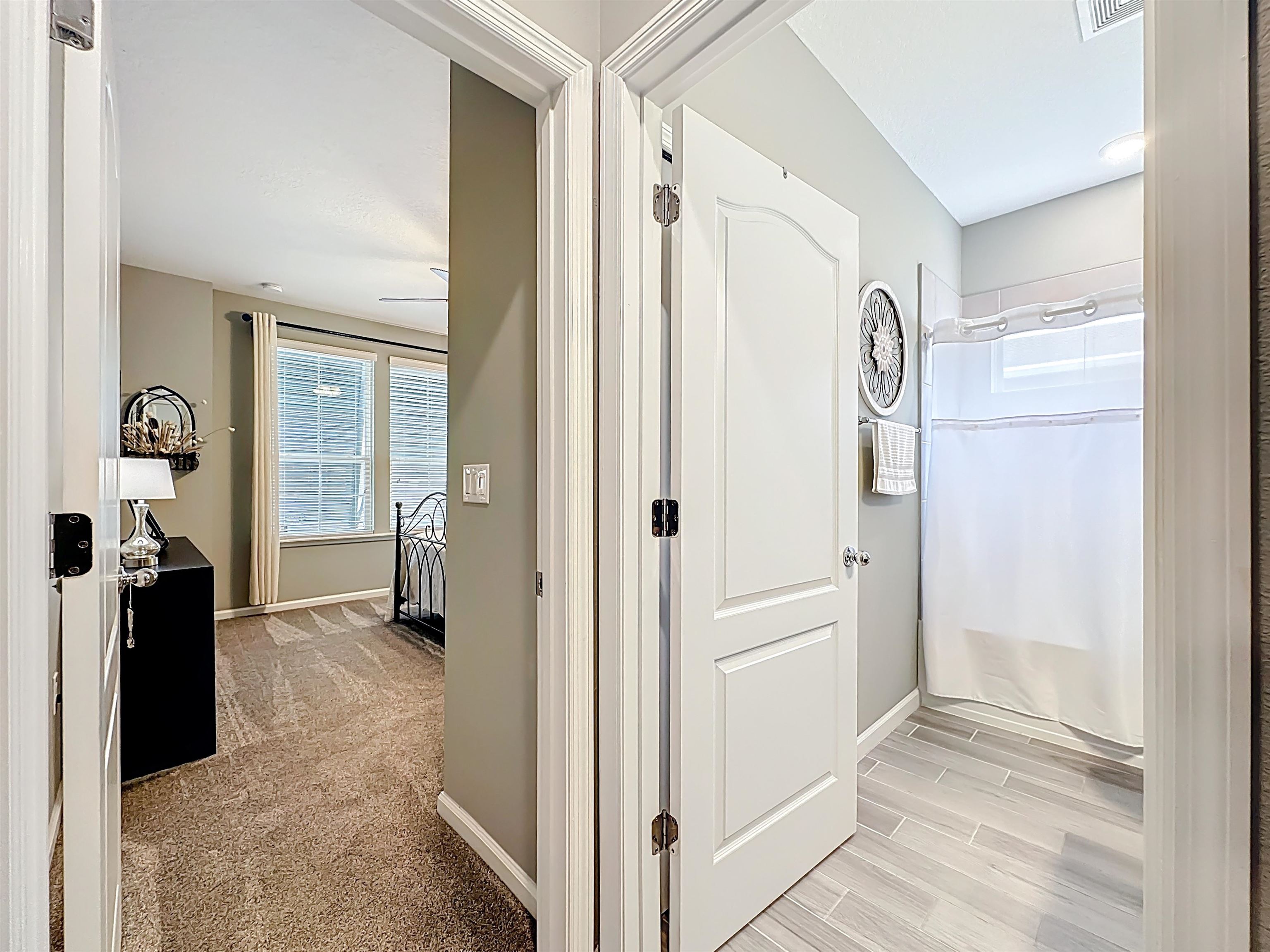 Image 25 of 47 For 39 Athens Dr