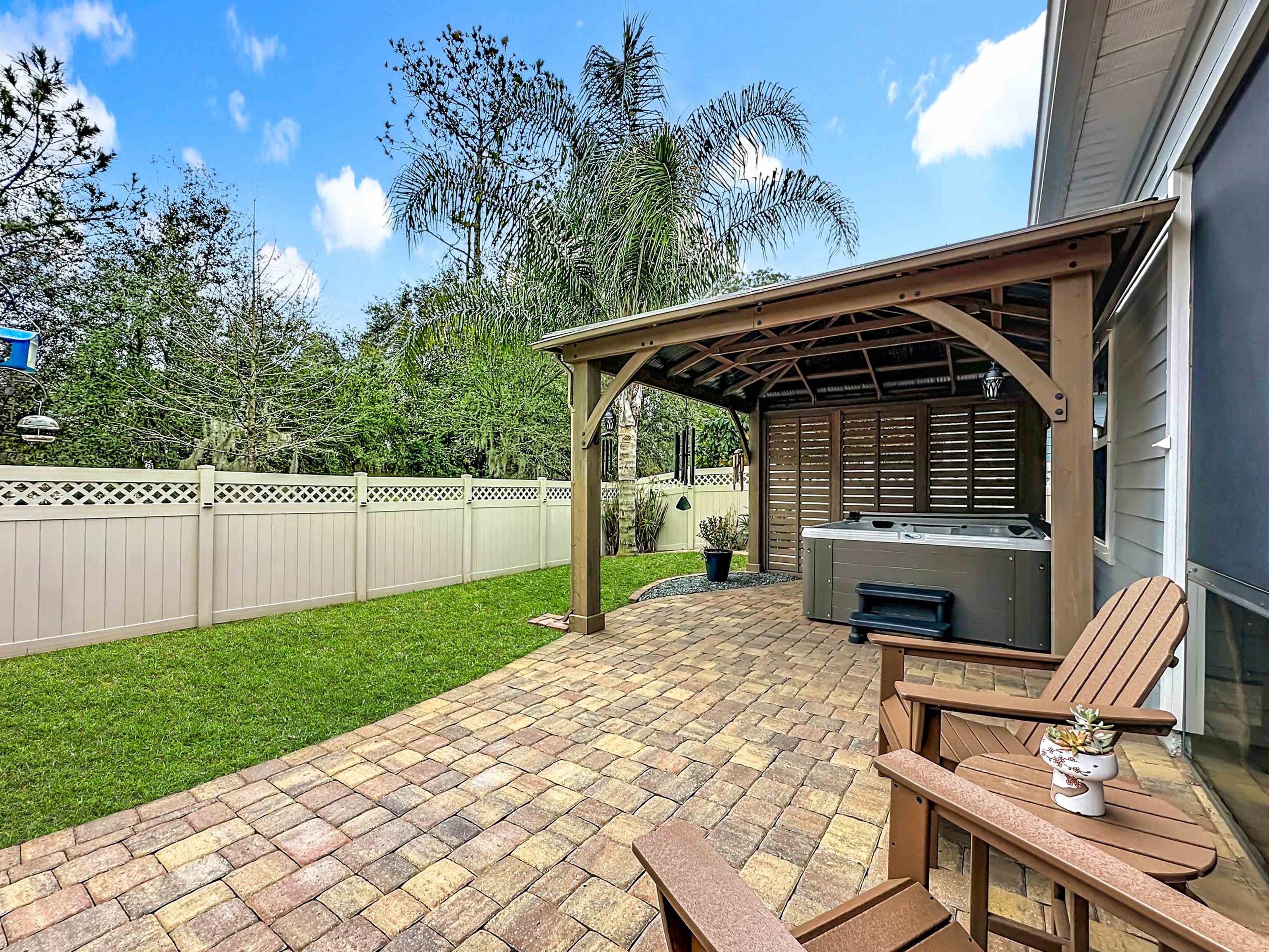 Image 4 of 47 For 39 Athens Dr