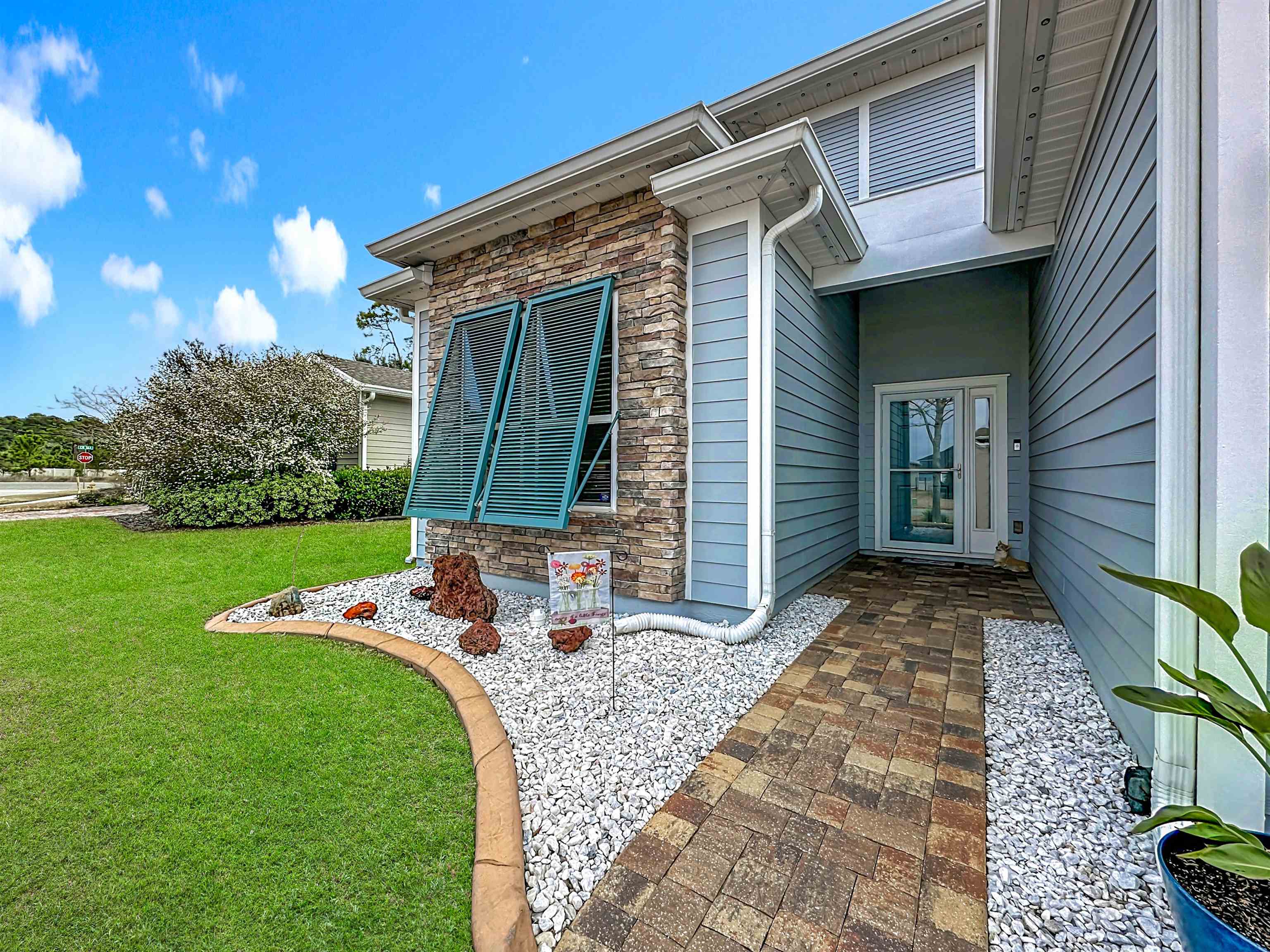 Image 9 of 47 For 39 Athens Dr