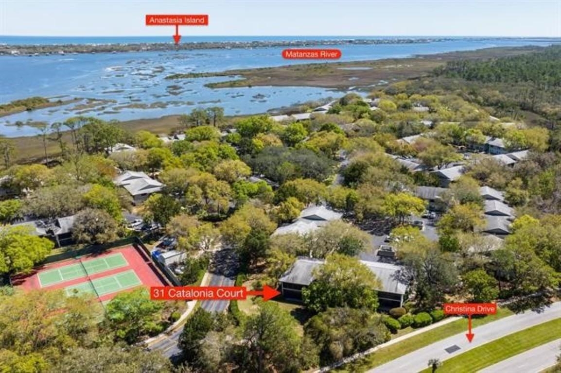 Image 14 of 32 For 31 Catalonia Ct