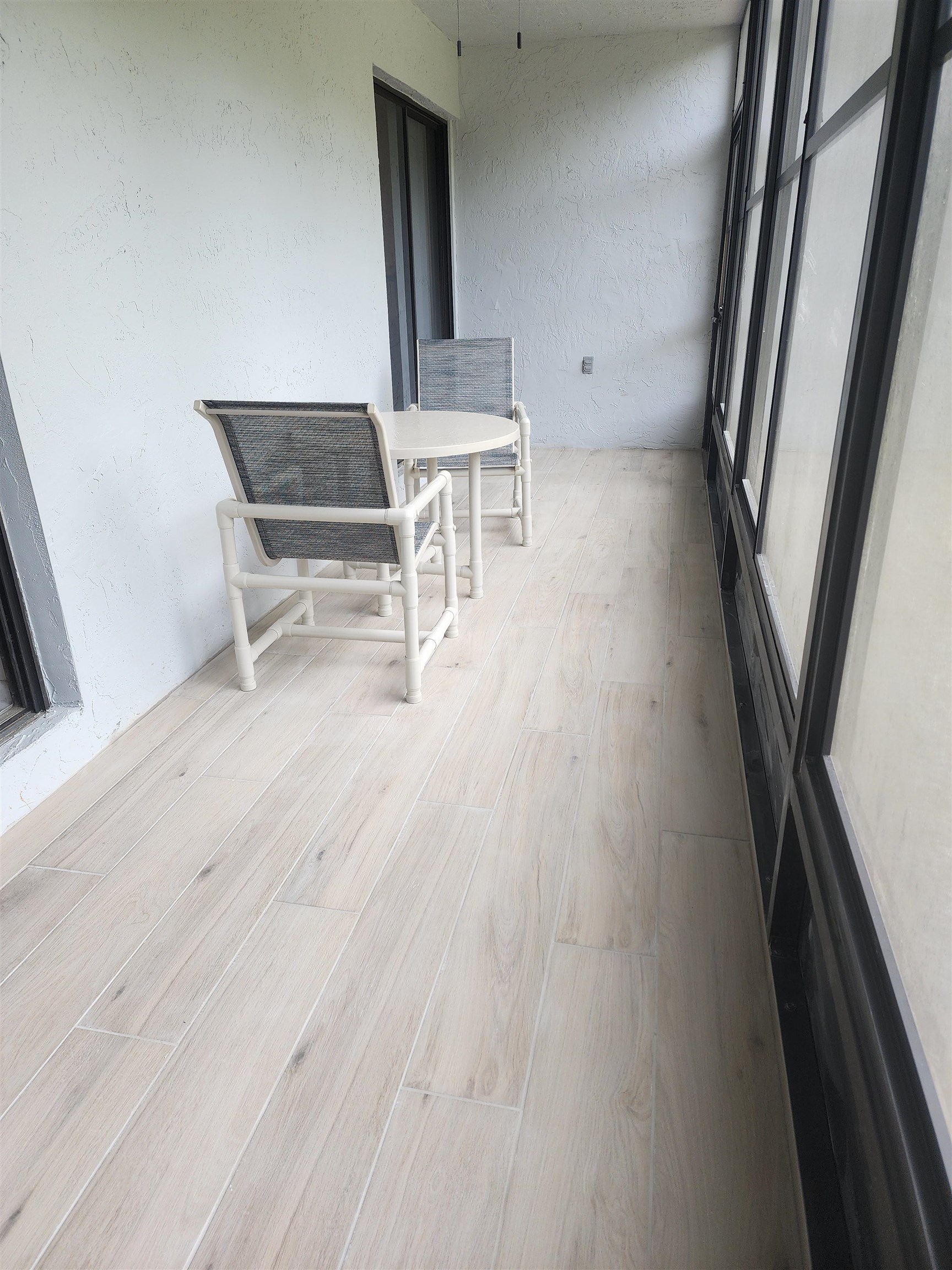 Image 23 of 32 For 31 Catalonia Ct