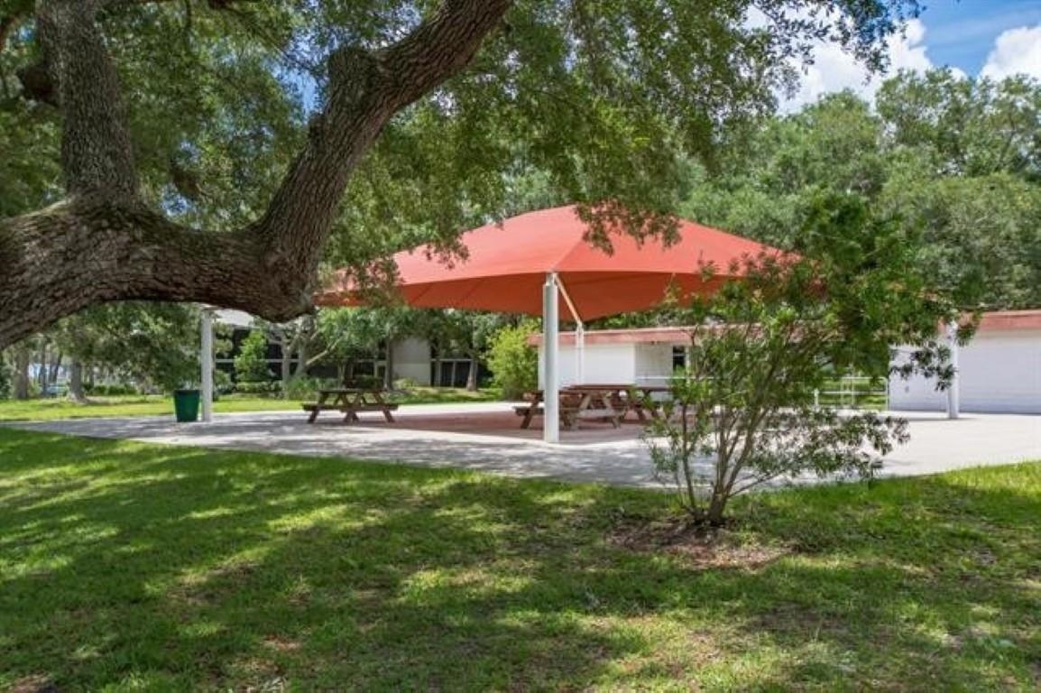 Image 30 of 32 For 31 Catalonia Ct