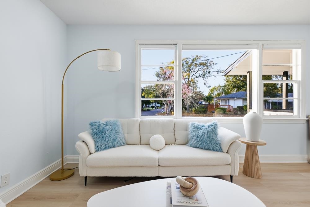 Image 10 of 42 For 680 46th St W