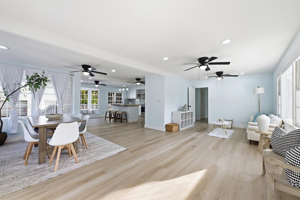 Image 11 of 42 For 680 46th St W