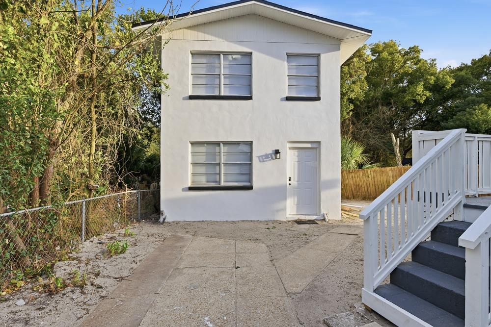 Image 5 of 42 For 680 46th St W