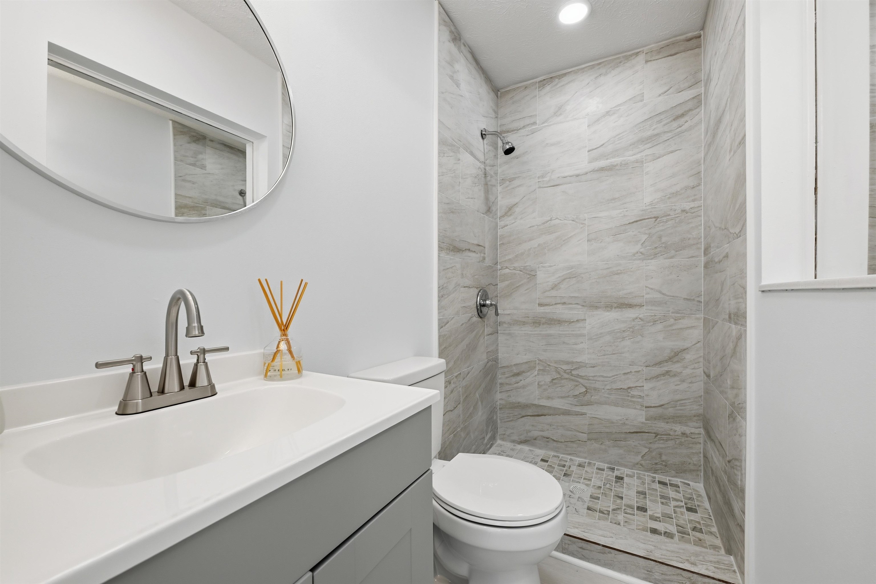 Image 18 of 36 For 8628 Blarney Stone Ct