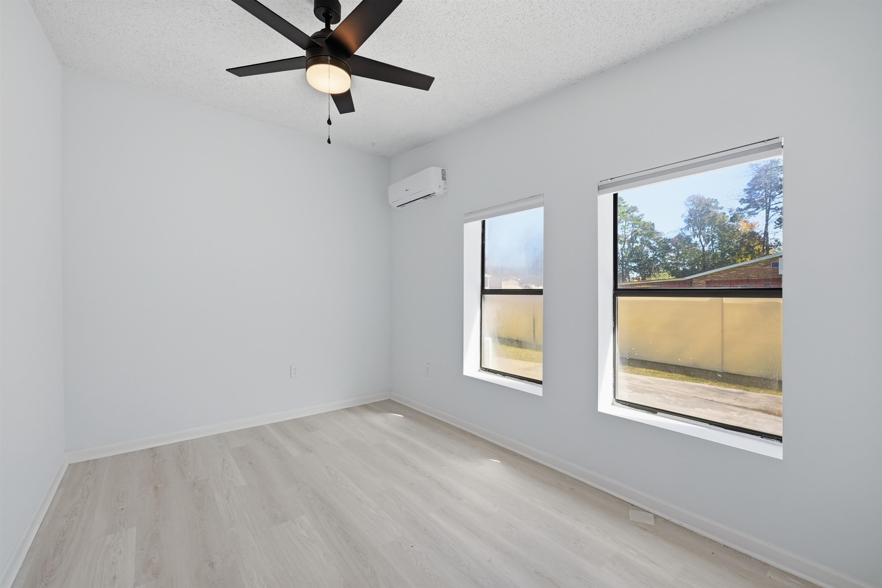 Image 27 of 36 For 8628 Blarney Stone Ct