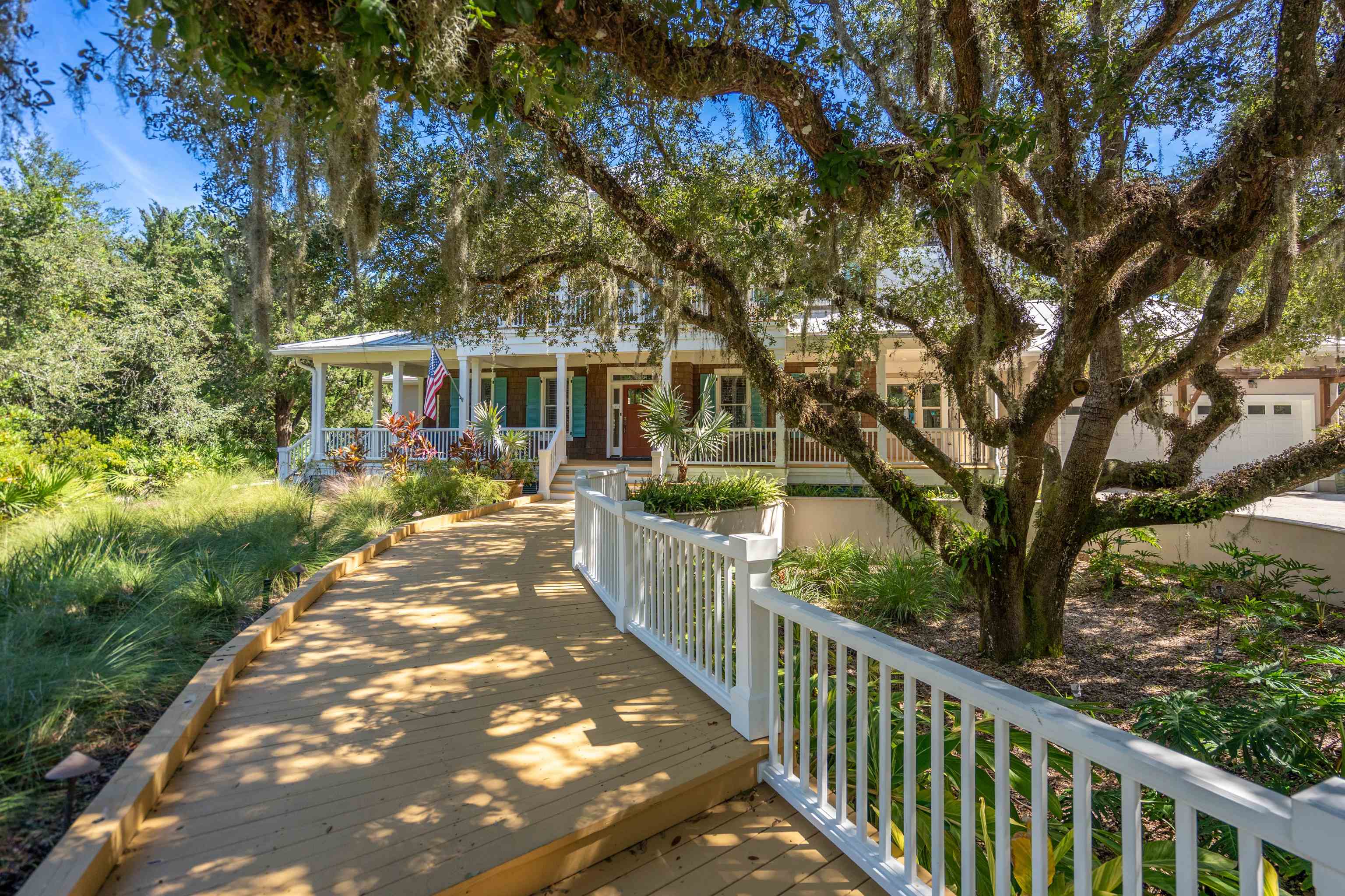 Image 10 of 89 For 916 Ocean Palm Way