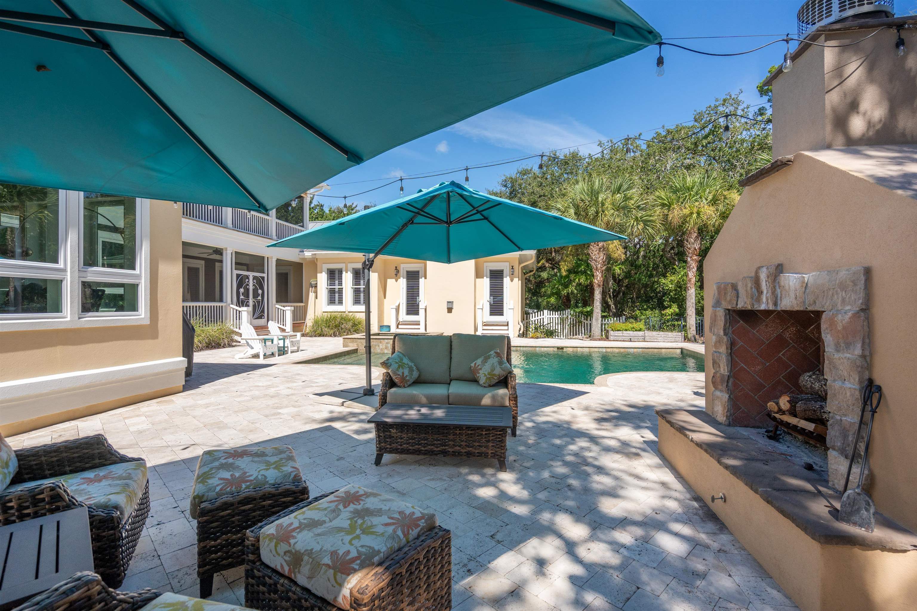 Image 17 of 89 For 916 Ocean Palm Way