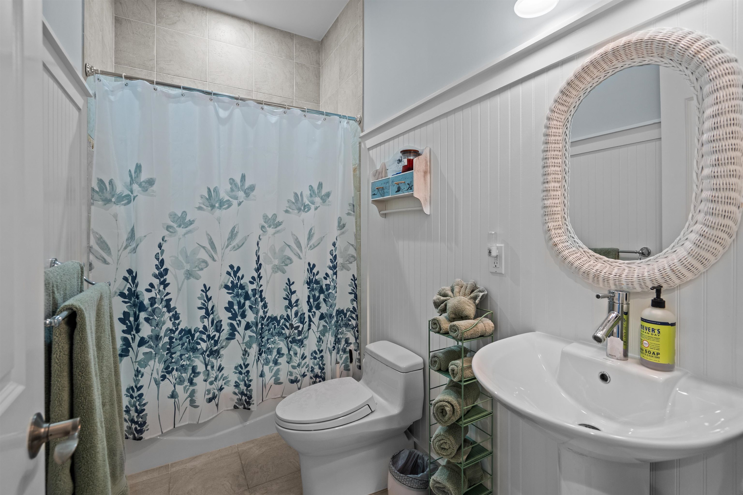 Image 82 of 89 For 916 Ocean Palm Way