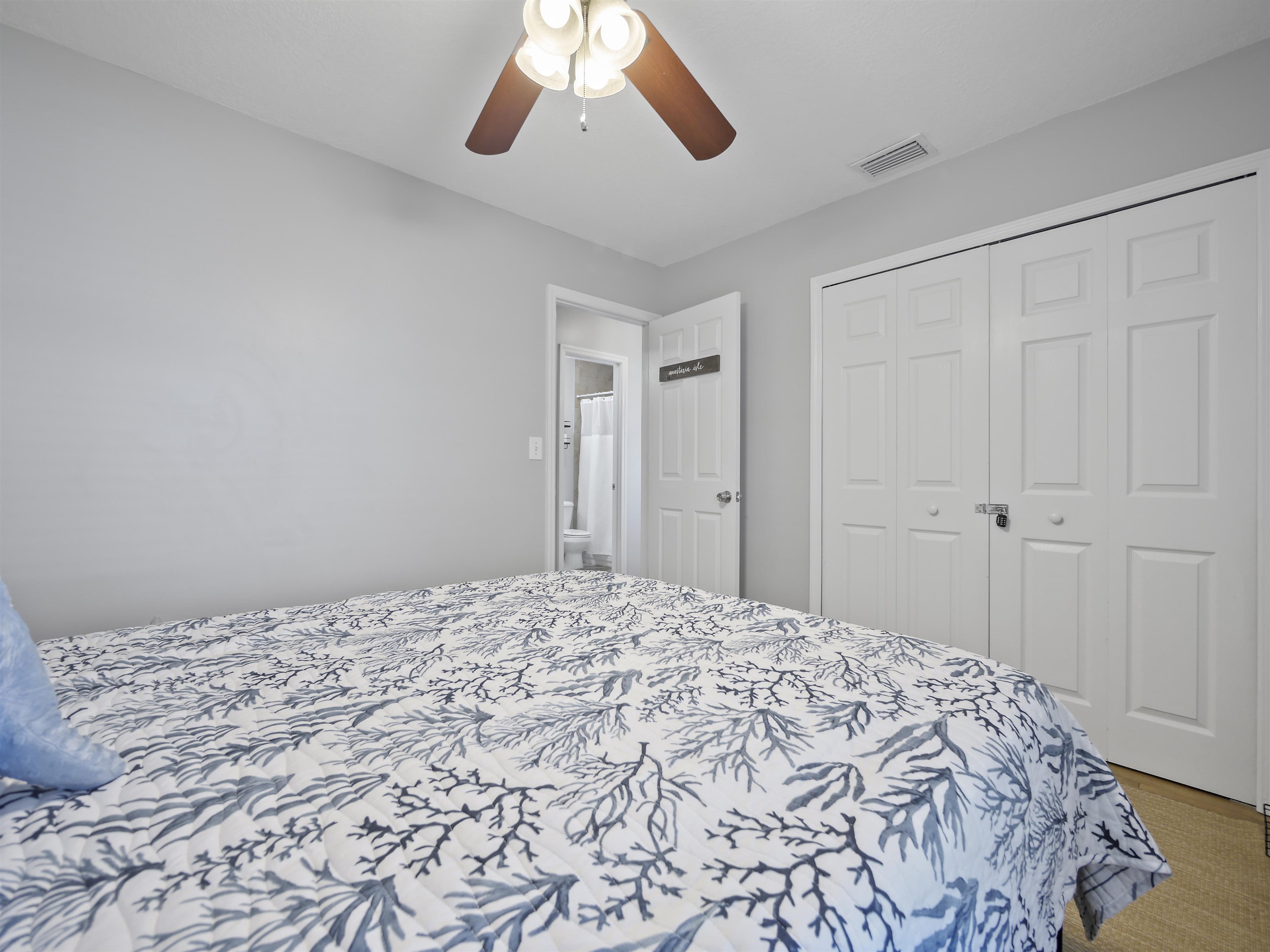 Image 23 of 32 For 241 Tropic Way