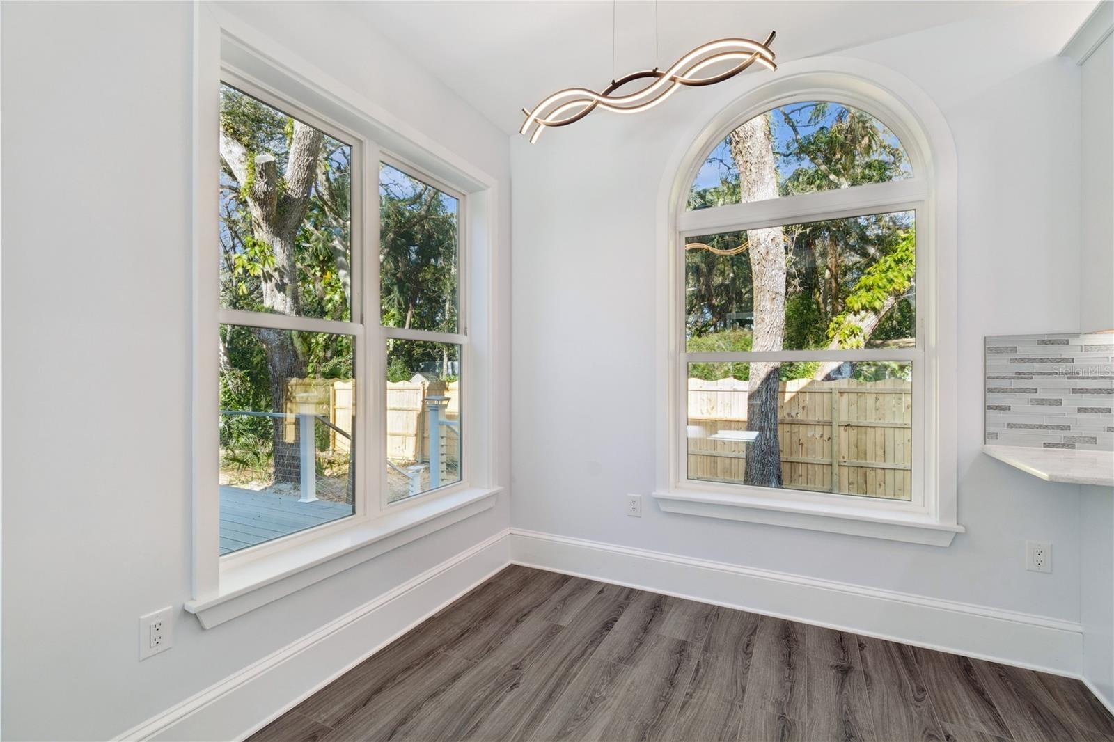 Image 13 of 55 For 117 Hernandez Ave