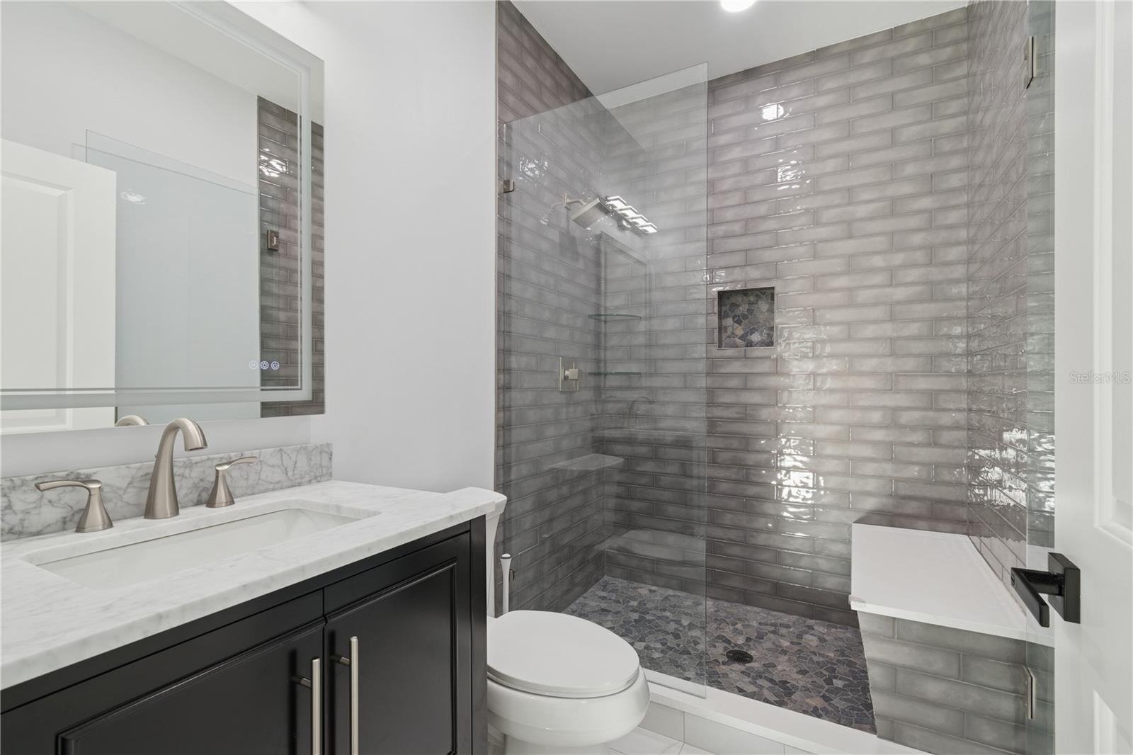 Image 30 of 55 For 117 Hernandez Ave