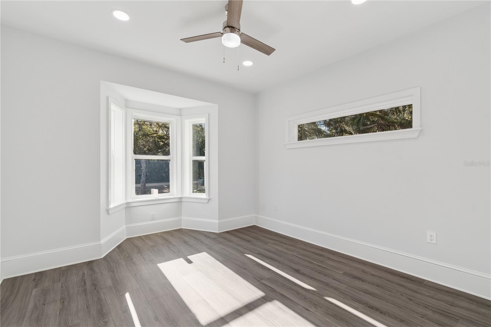 Image 32 of 55 For 117 Hernandez Ave